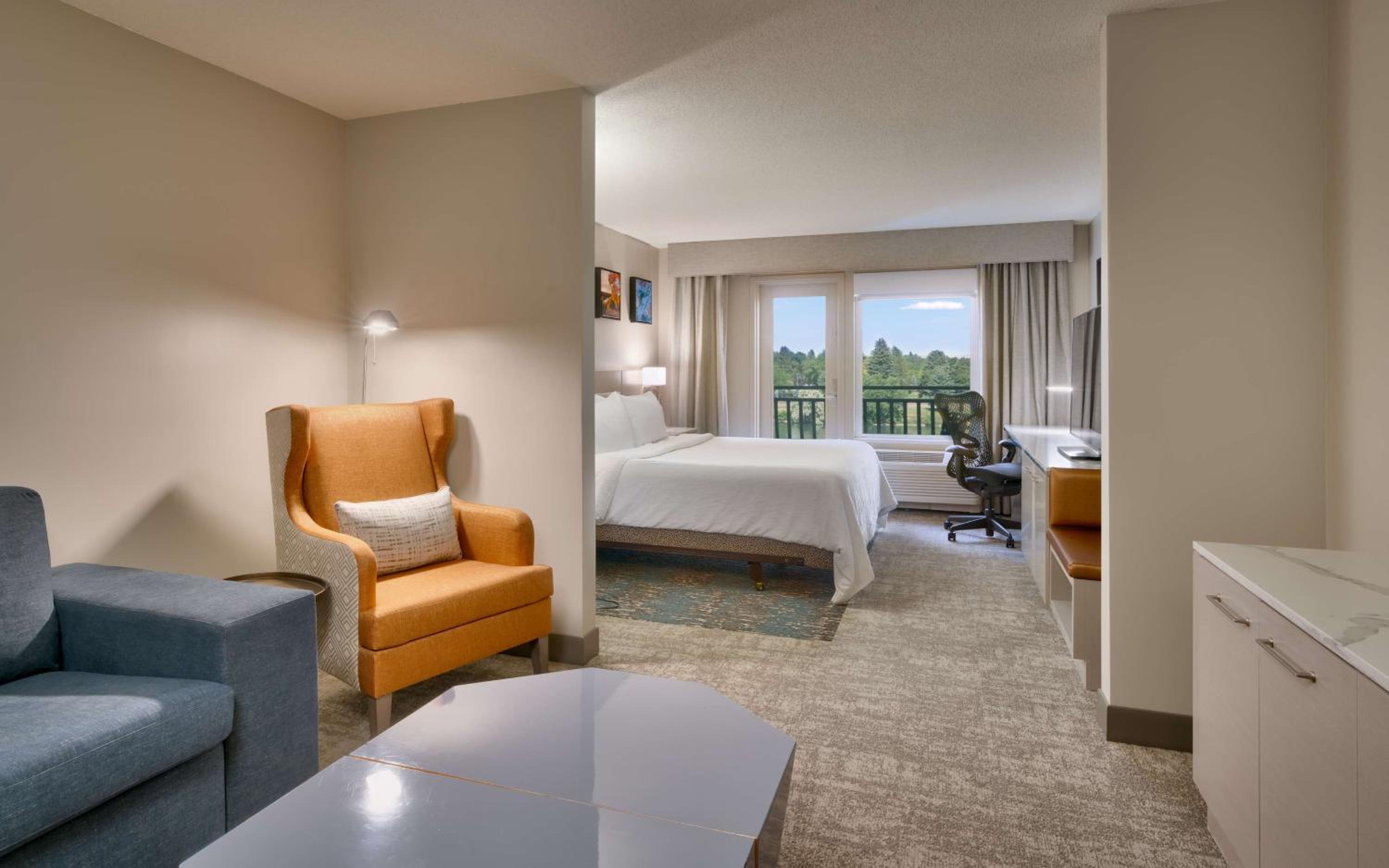 King Room with River View - Photo 1