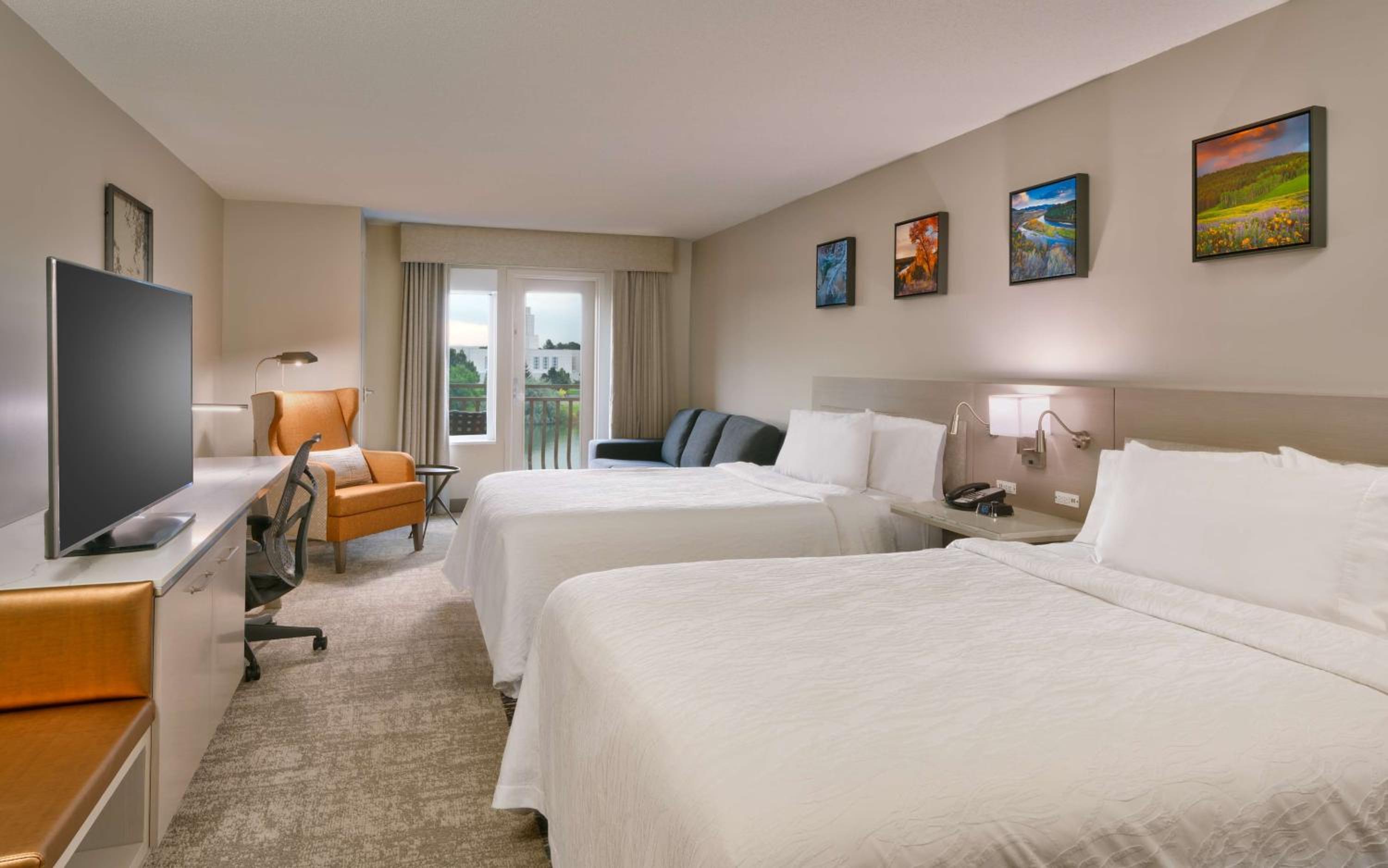 Queen Room with 2 Queen Beds with River View  - Photo 2