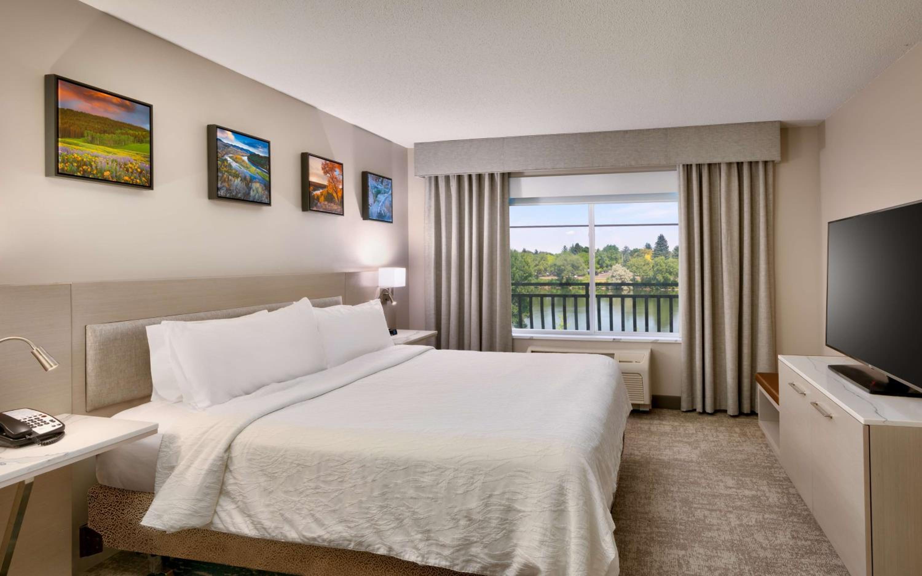 One-Bedroom King Suite - Non-Smoking - Photo 4