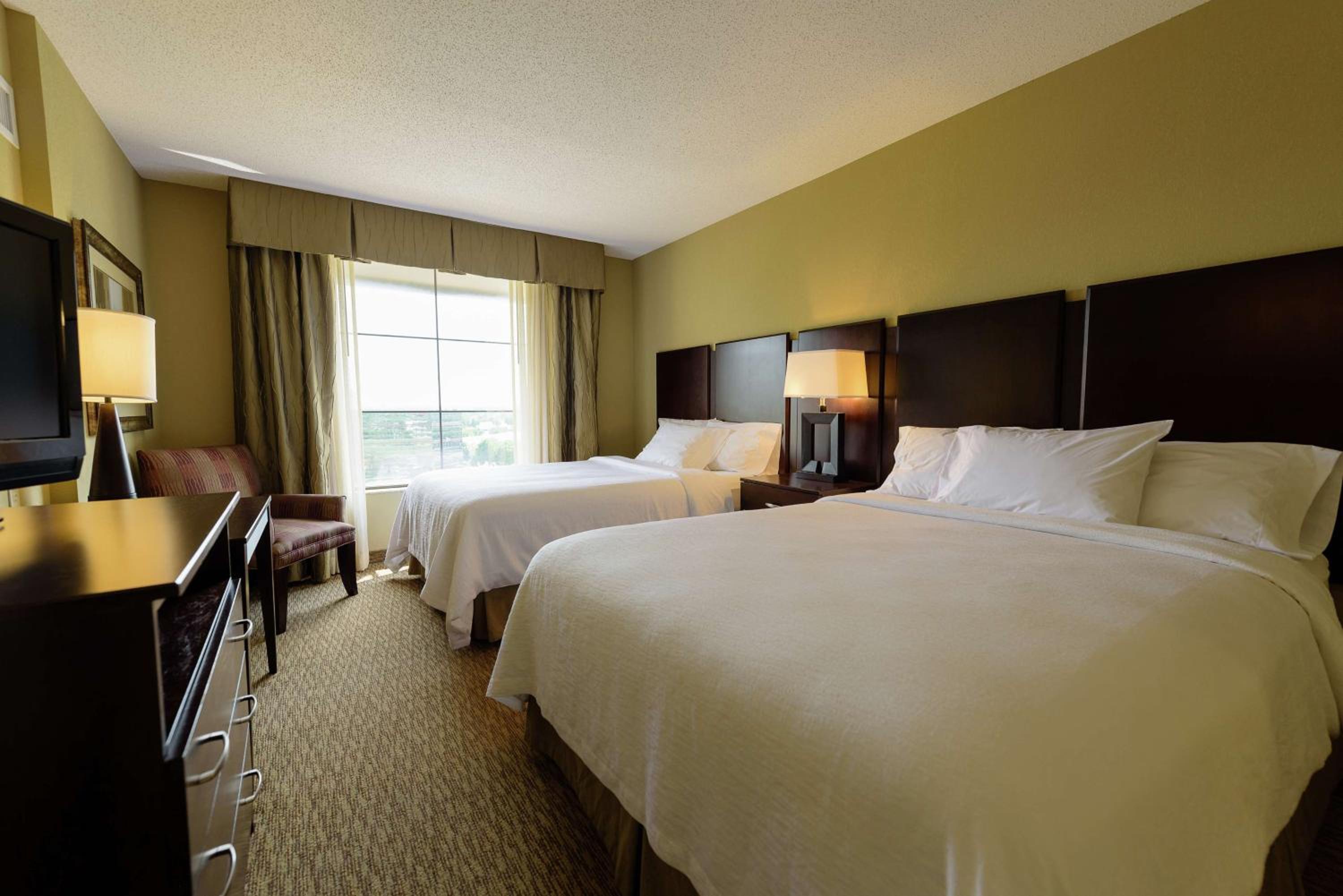 Suite with Two Queen Beds - Non-Smoking - Photo 3