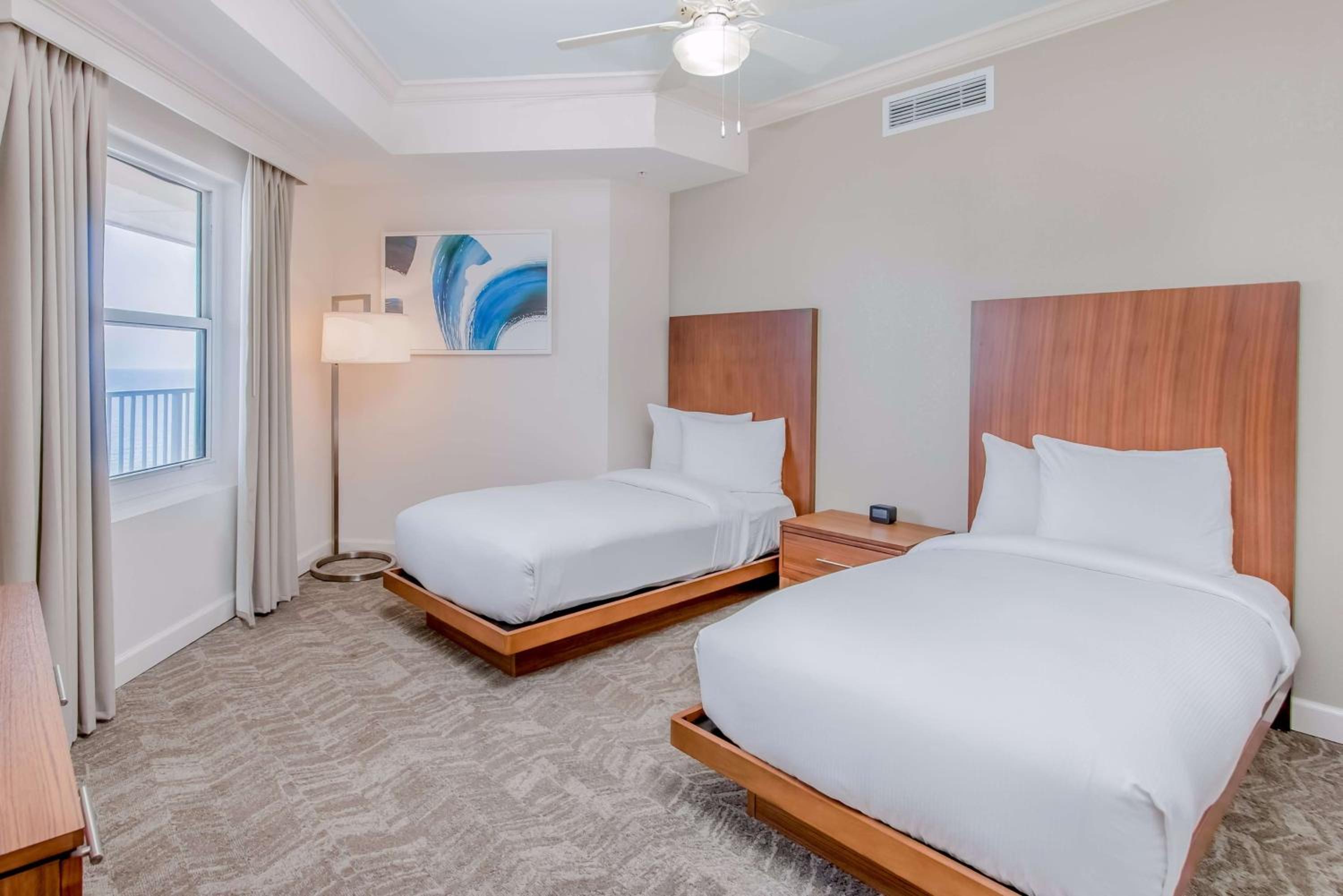 Three-Bedroom Suite with Gulf View - Photo 2