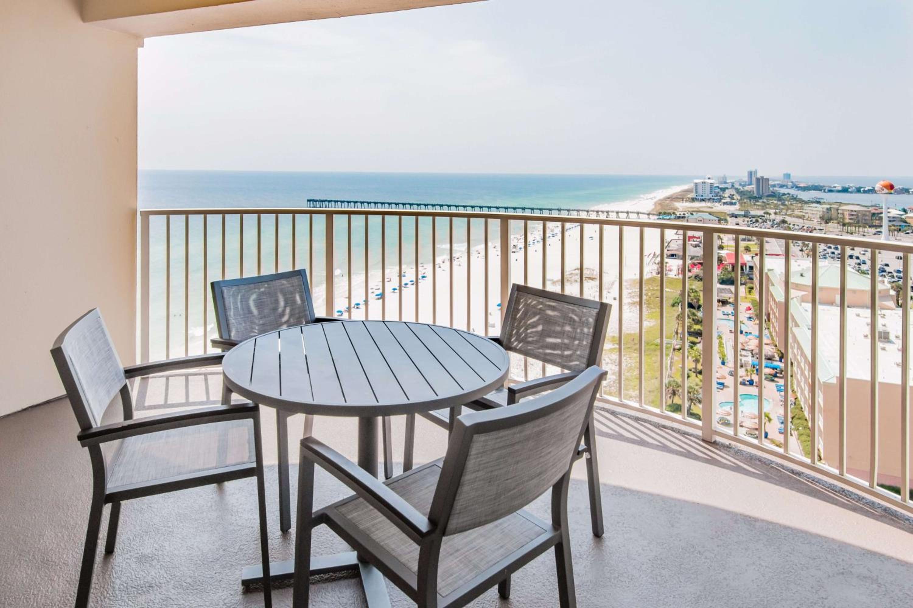 Queen Suite with Bunk Beds and Gulf View - Photo 6