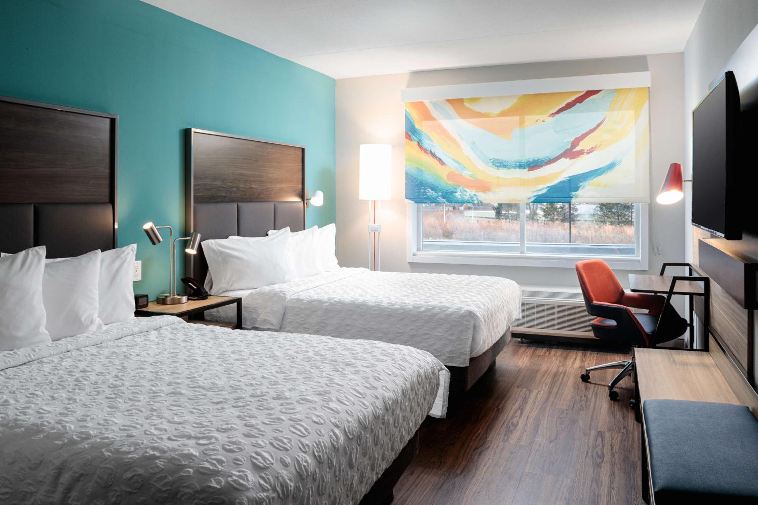 Queen Room with Two Queen Beds - Photo 1