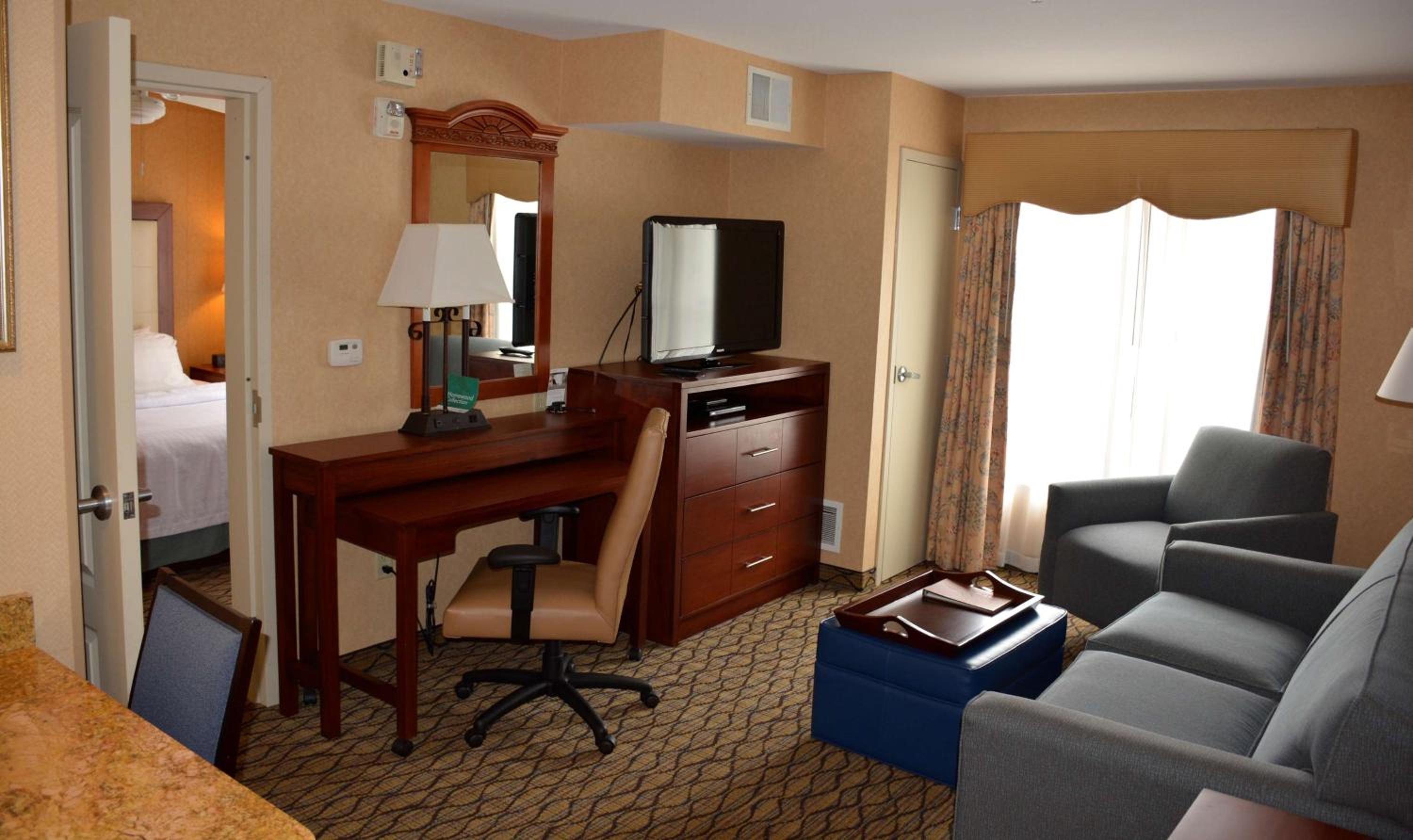 One-Bedroom King Suite - Non-Smoking - Photo 4