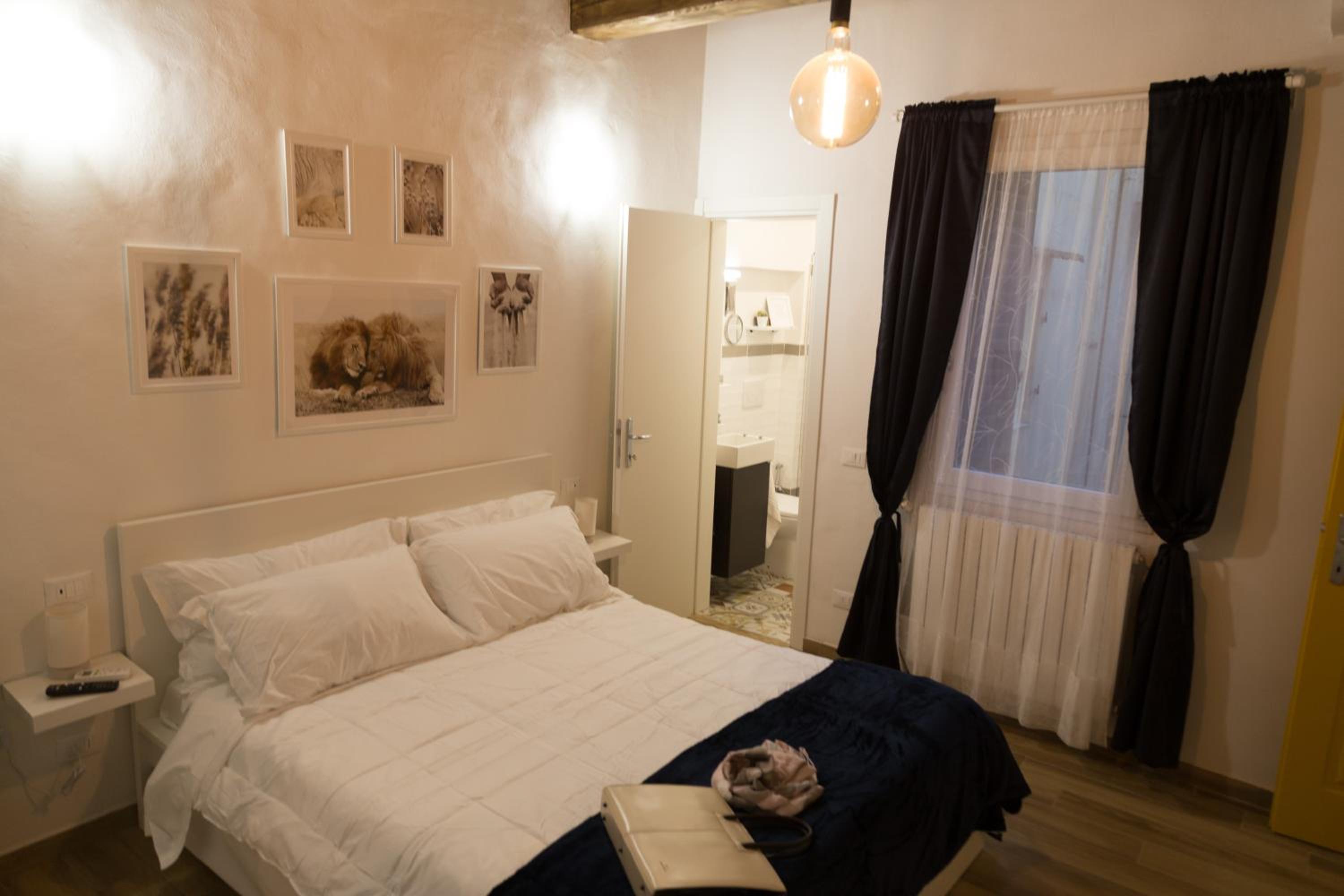 Deluxe Double Room with Extra Bed