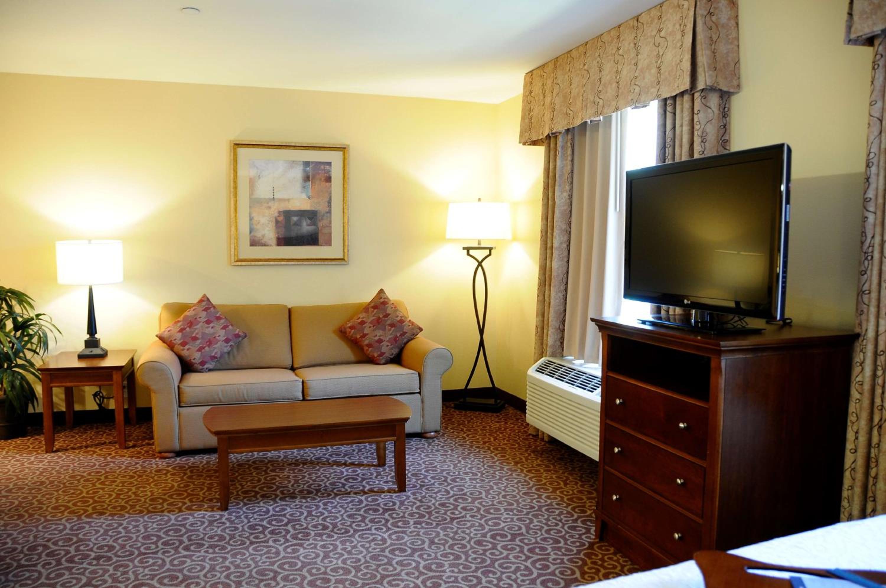 King Studio Suite with Sofa Bed - Non-Smoking - Photo 2