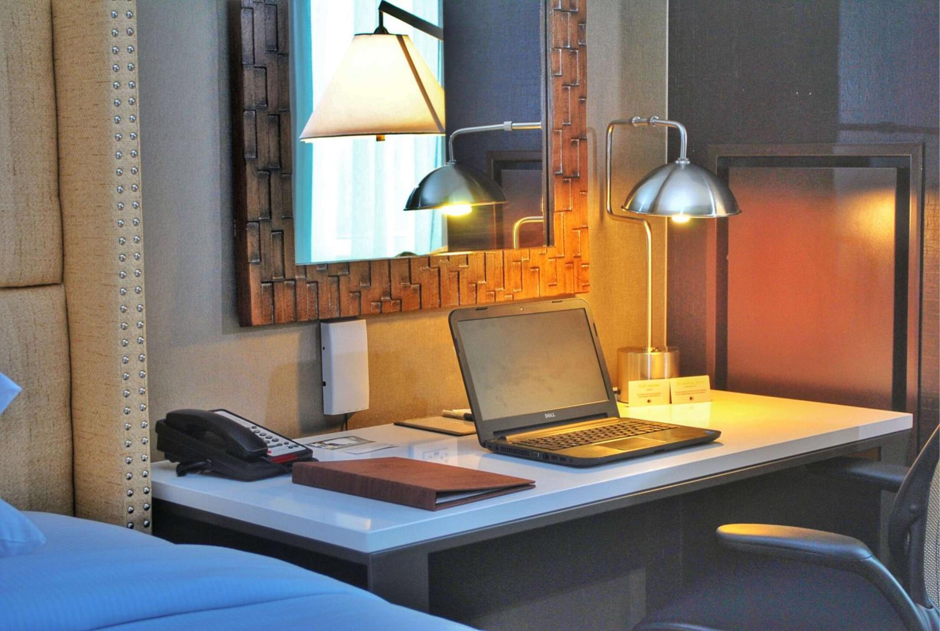 Two Room Suite photo 3