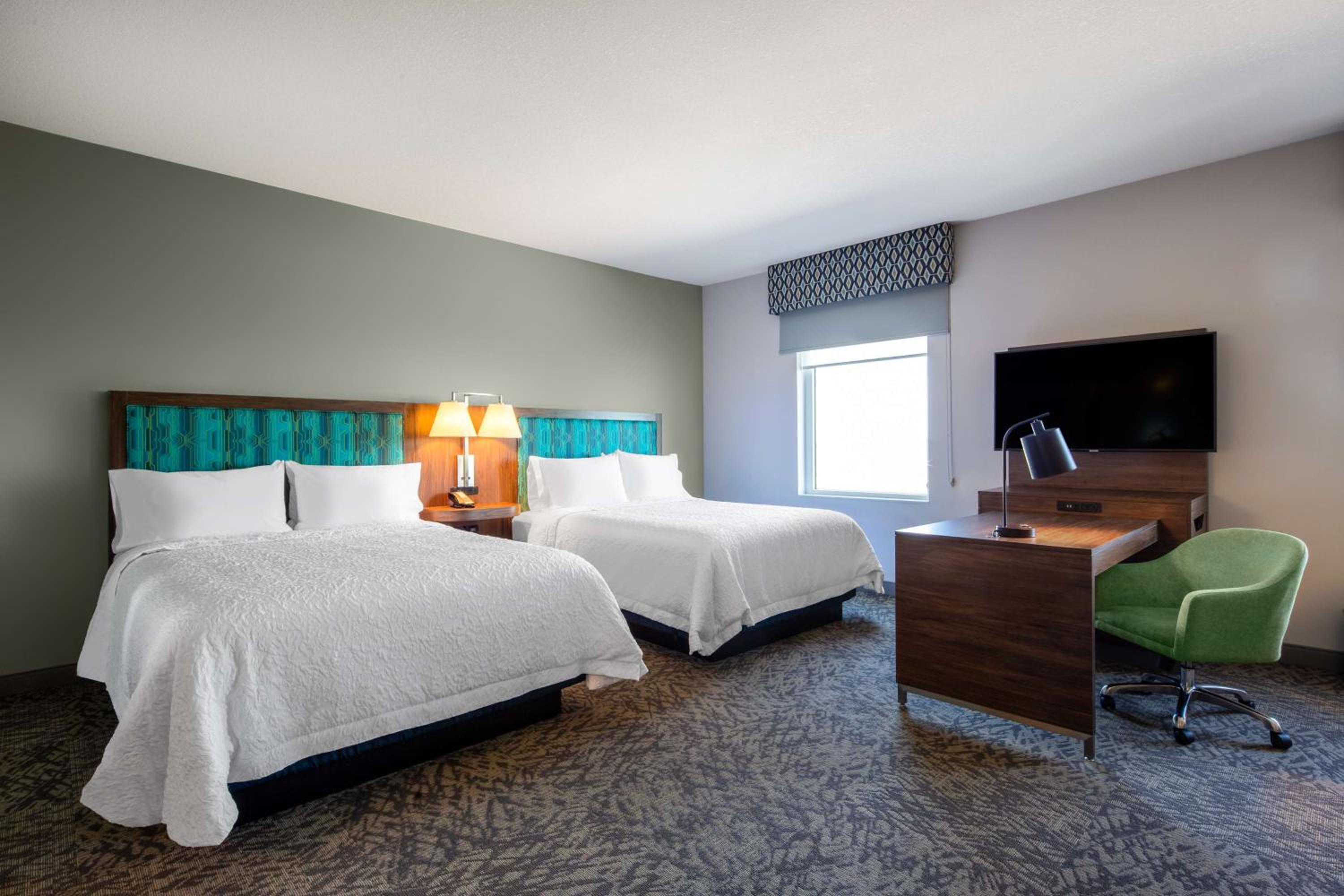 Queen Suite with Two Queen Beds - Non-Smoking