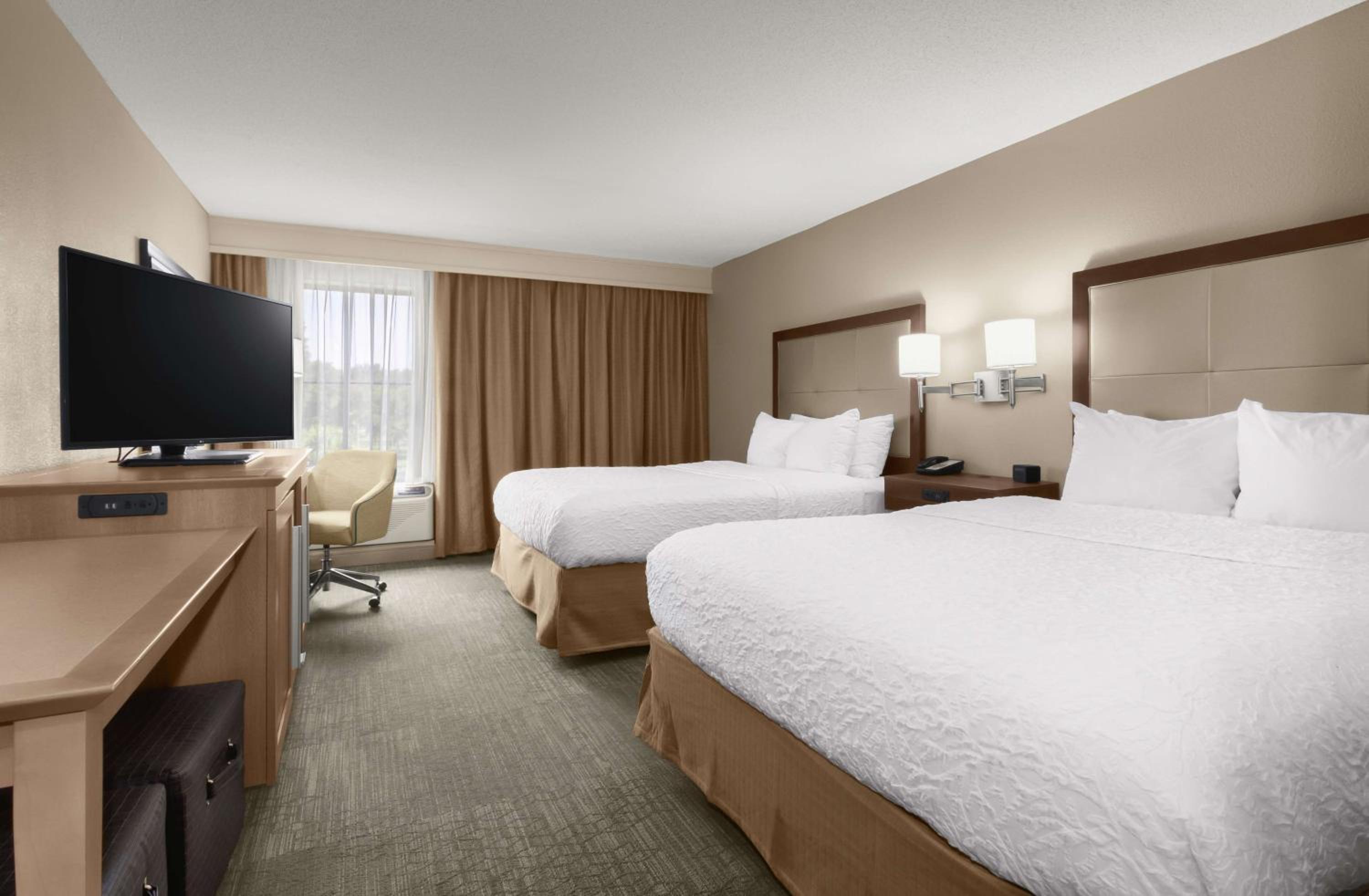 Room with Two Queen Beds - Non-Smoking - Photo 1