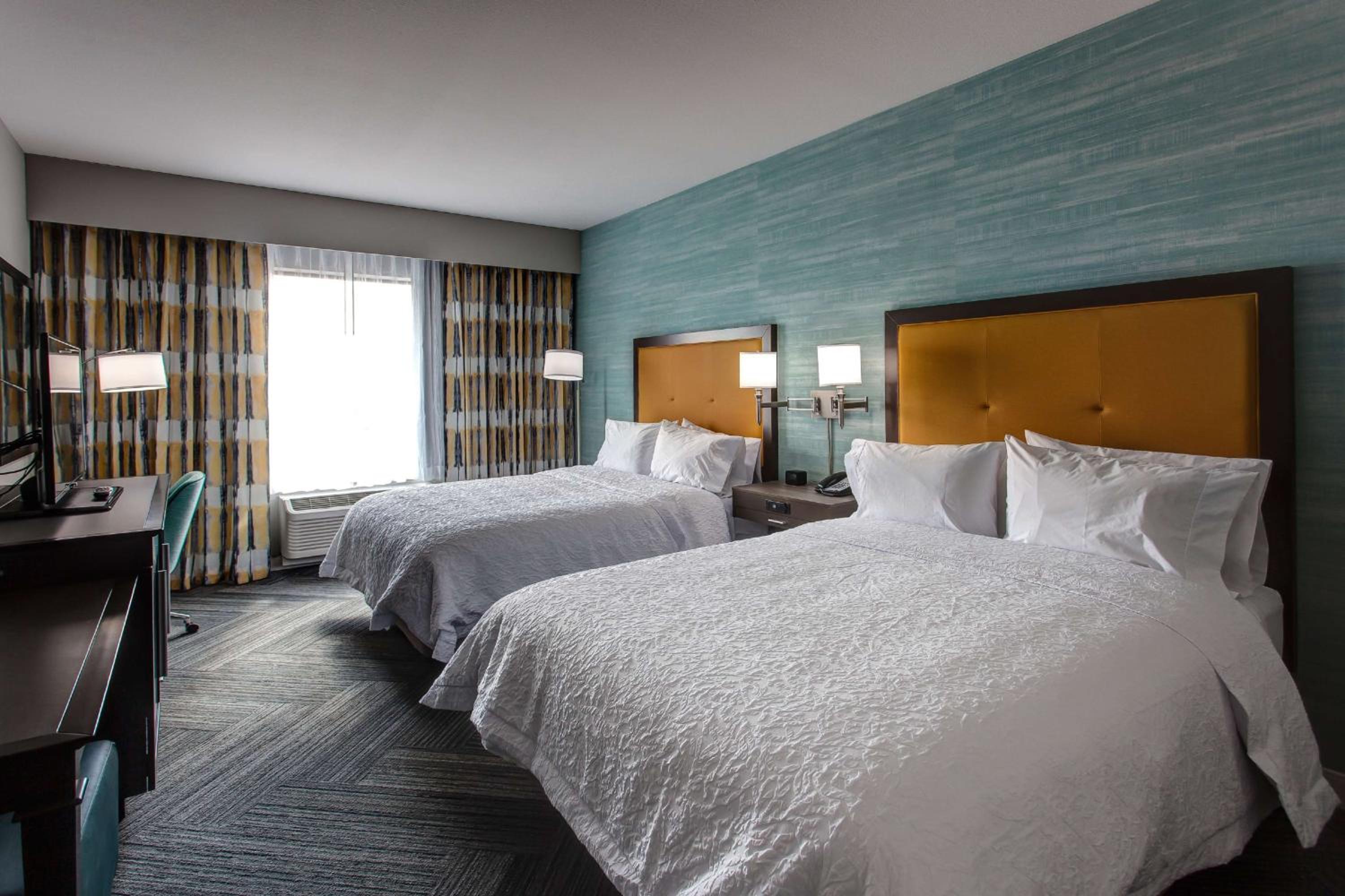 Queen Room with Two Queen Beds - Mobility Access/Non-Smoking