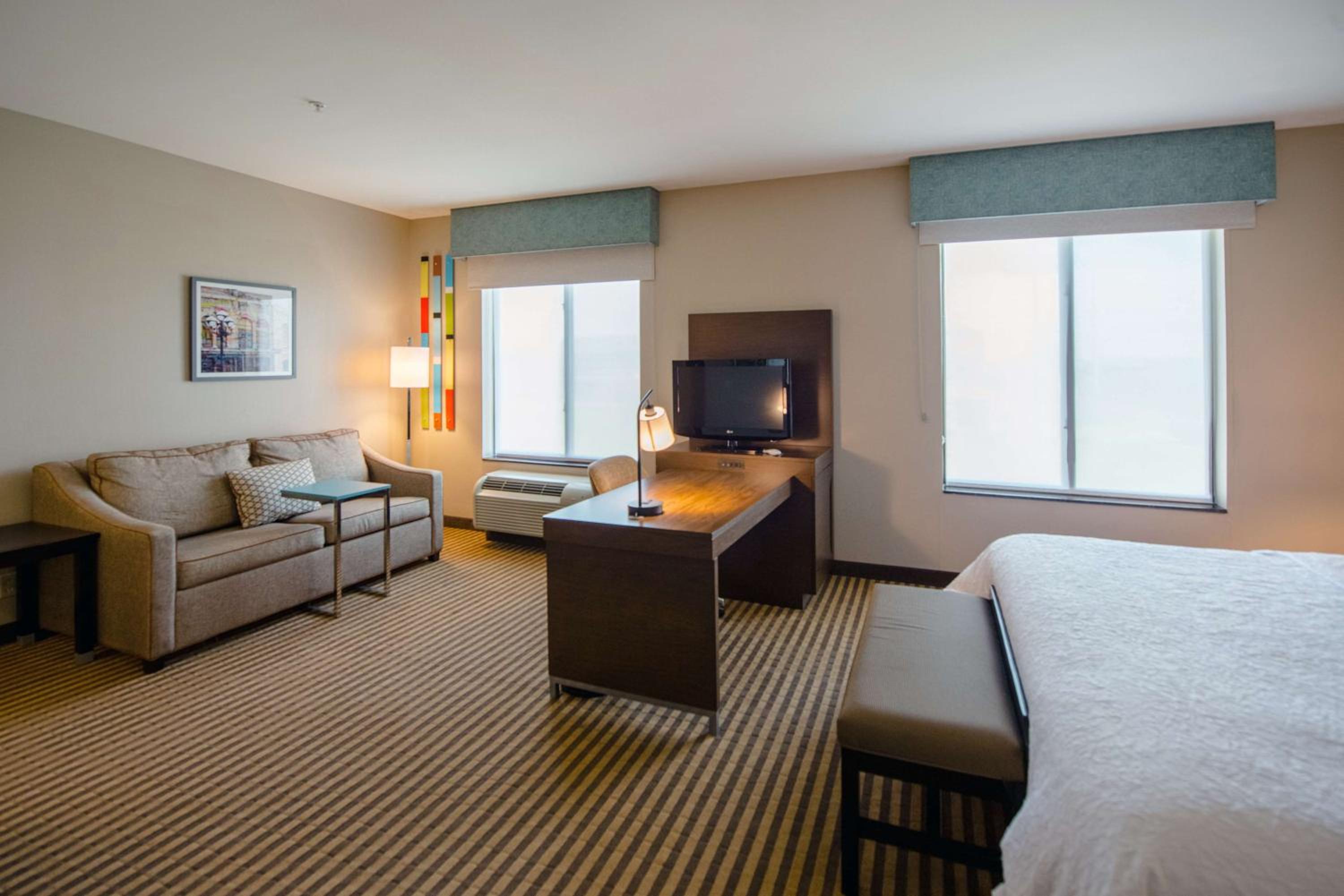 King Studio Suite - Non-Smoking - Photo 2