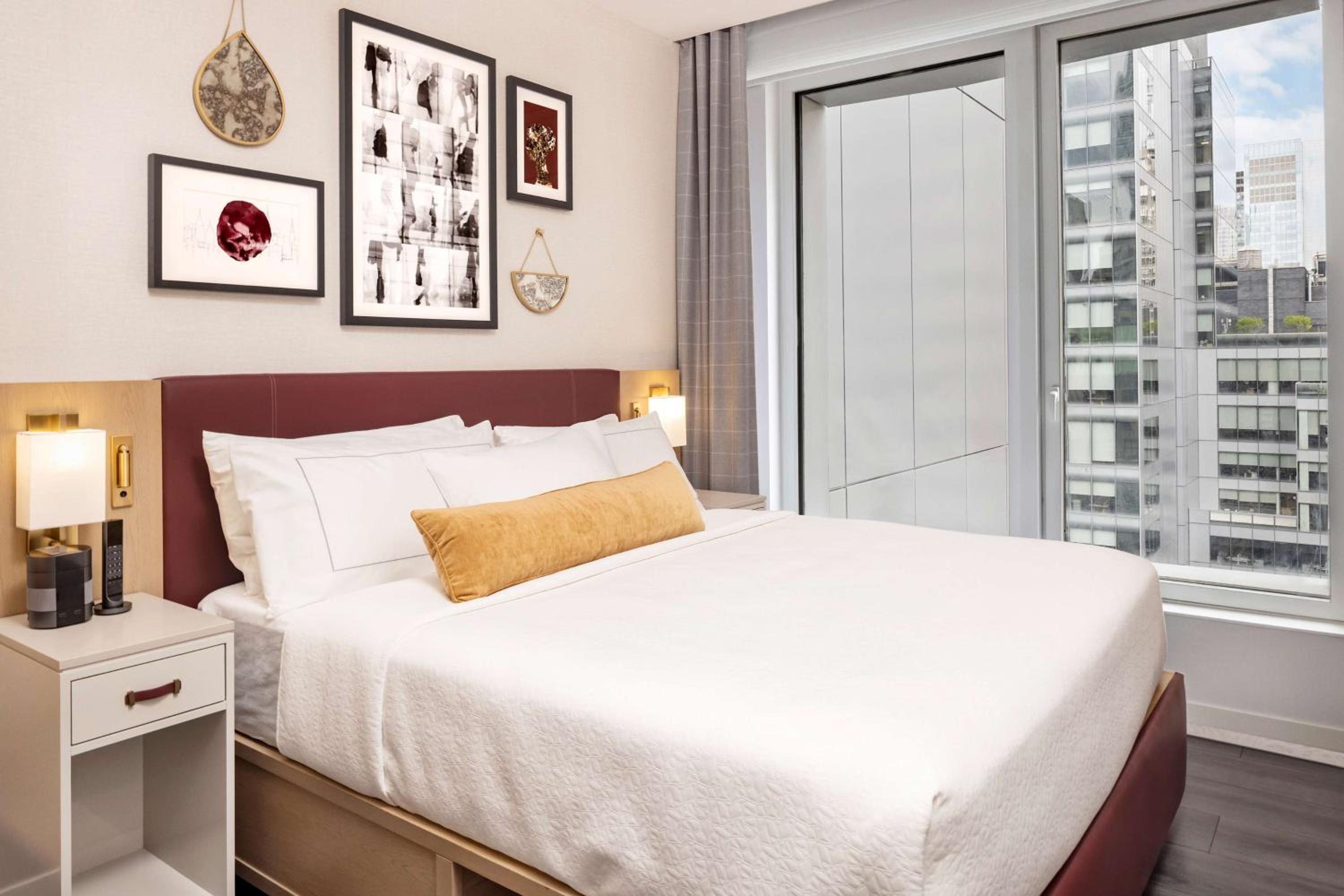 One-Bedroom Premier King Suite with Sofa Bed