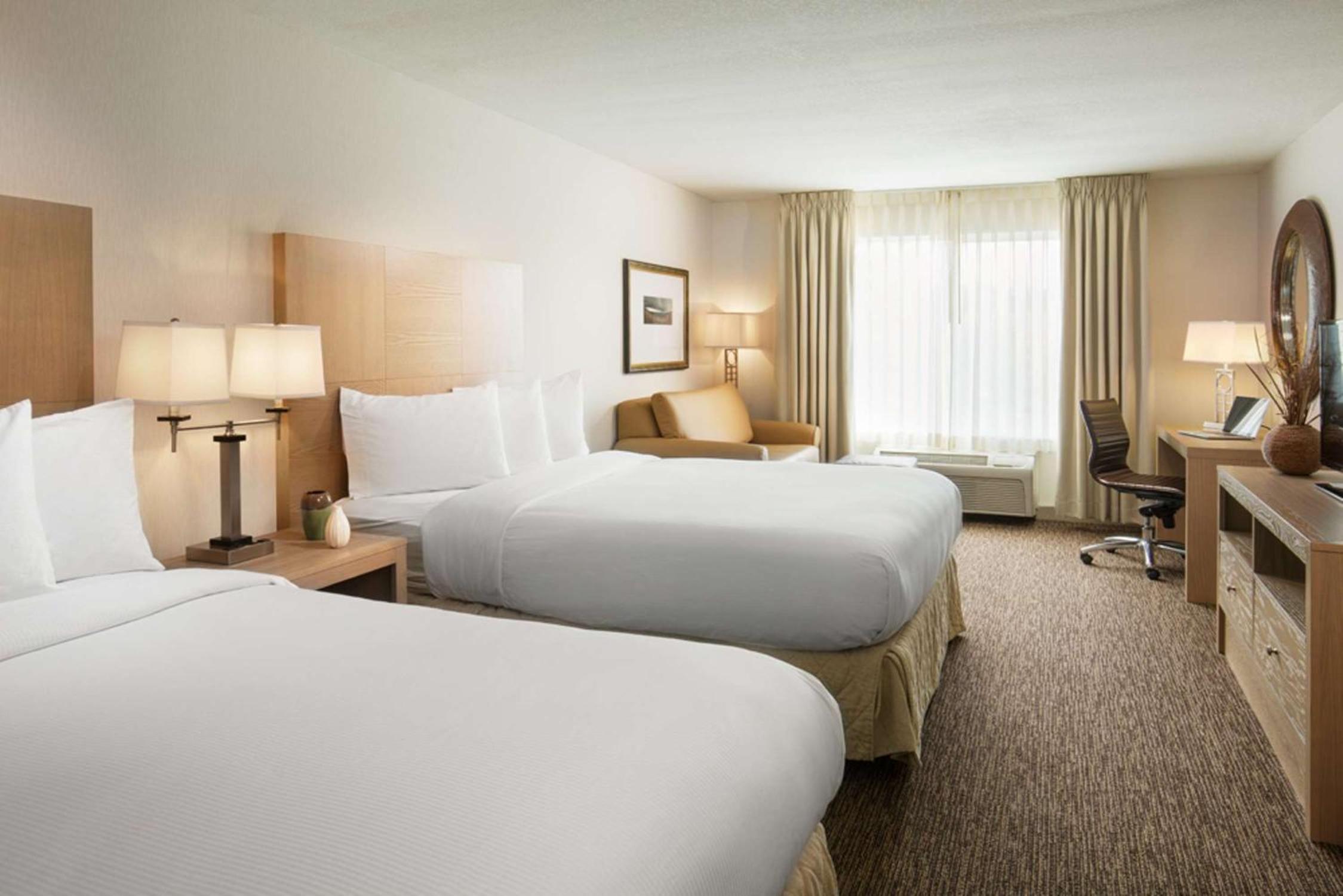Queen Room with Two Queen Beds - Photo 1