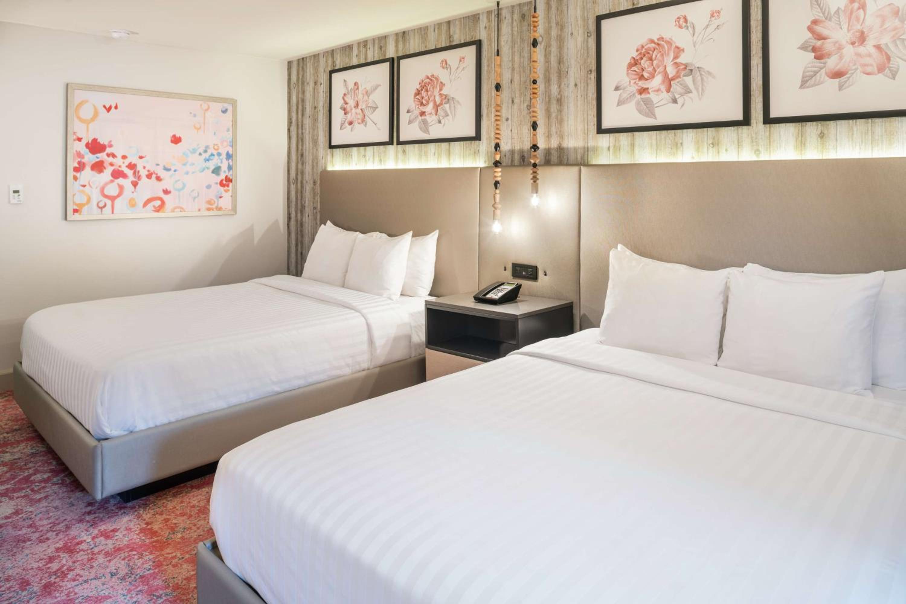Room with Two Queen Beds and Canyon View - Photo 2