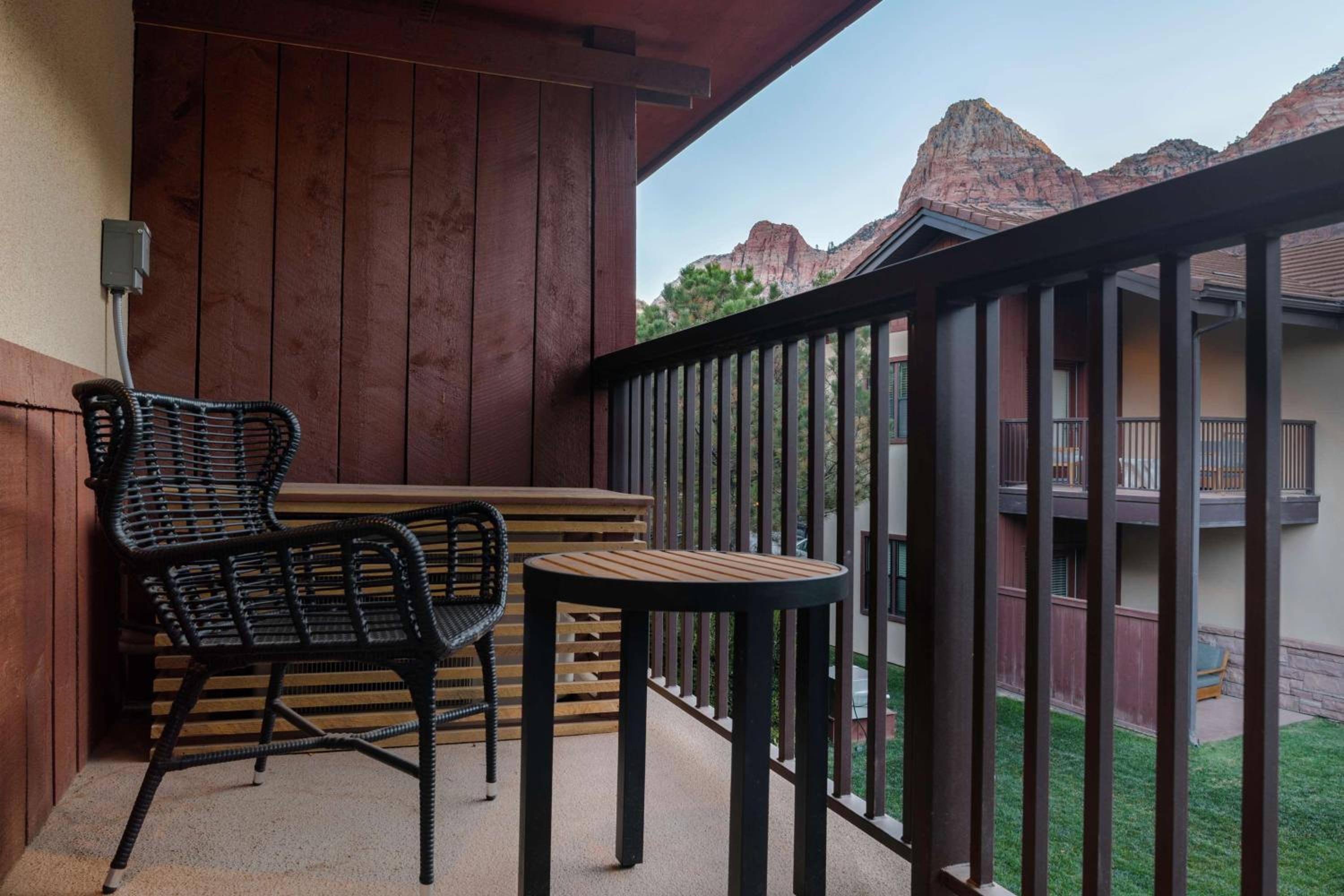 Room with Two Queen Beds and Canyon View - Photo 4