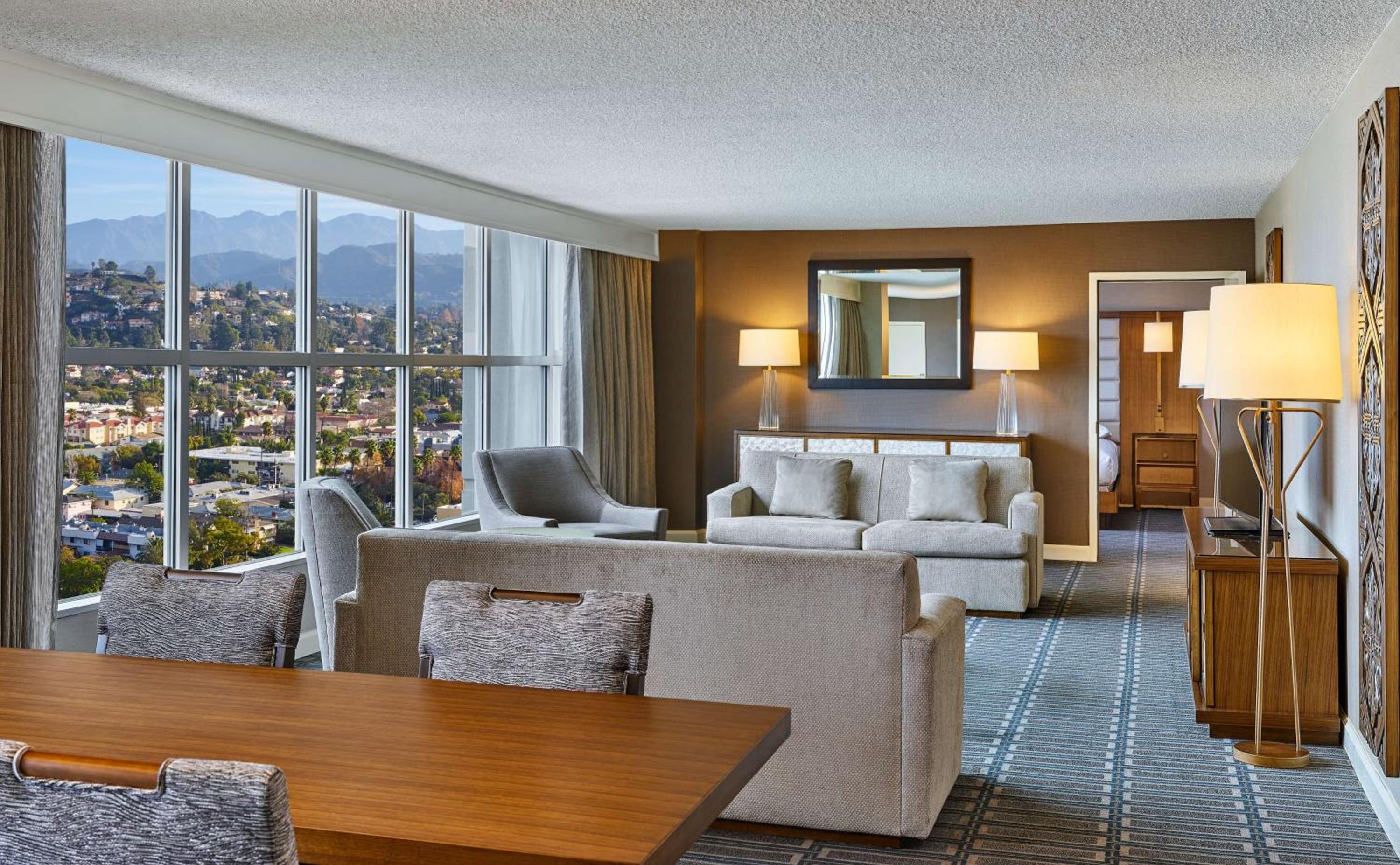 One-Bedroom Presidential King Suite