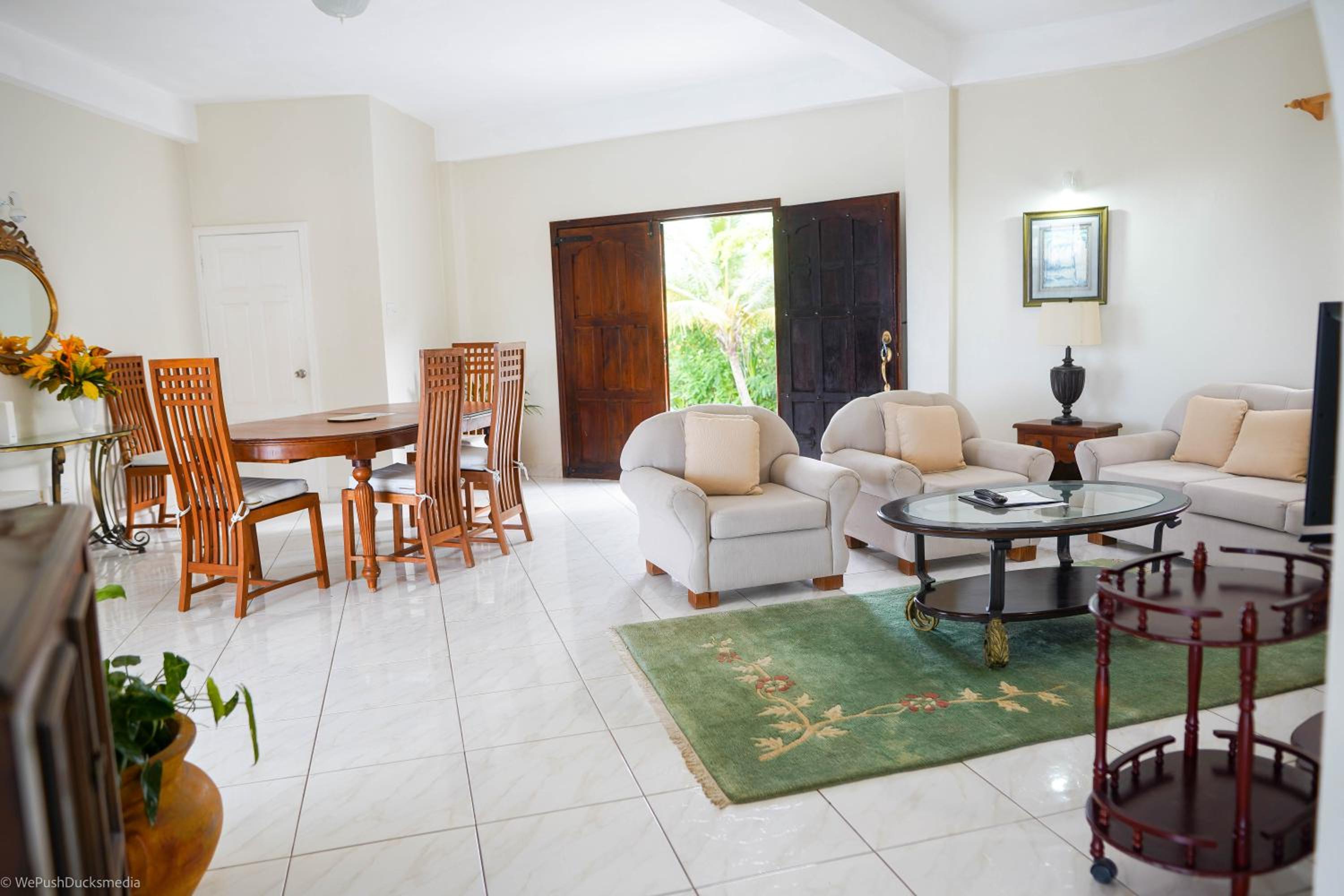 Villa 7 (Three-Bedroom Villa) photo 1