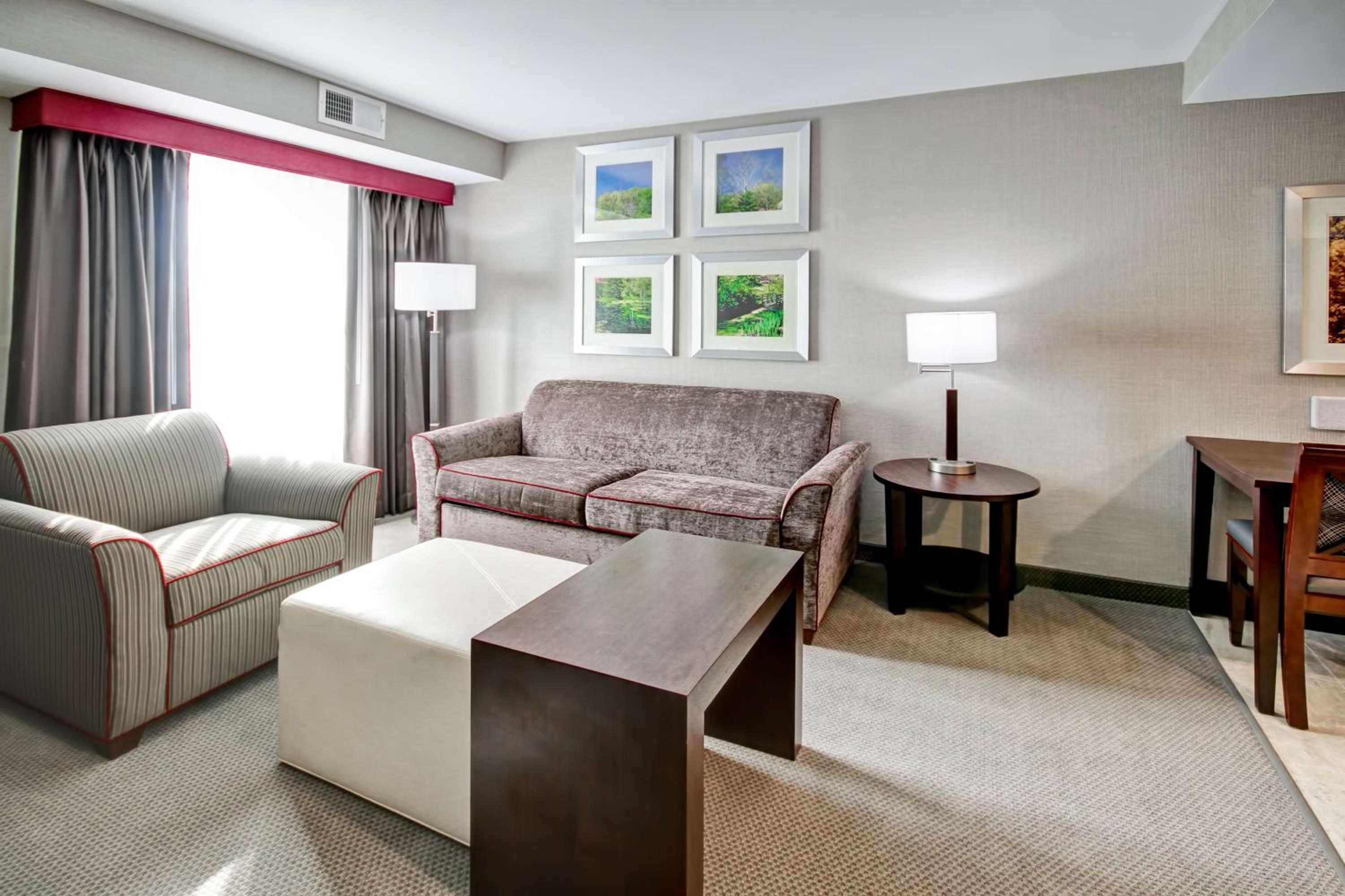 Two-Bedroom King Suite - Mobility Access/Non-Smoking photo 2