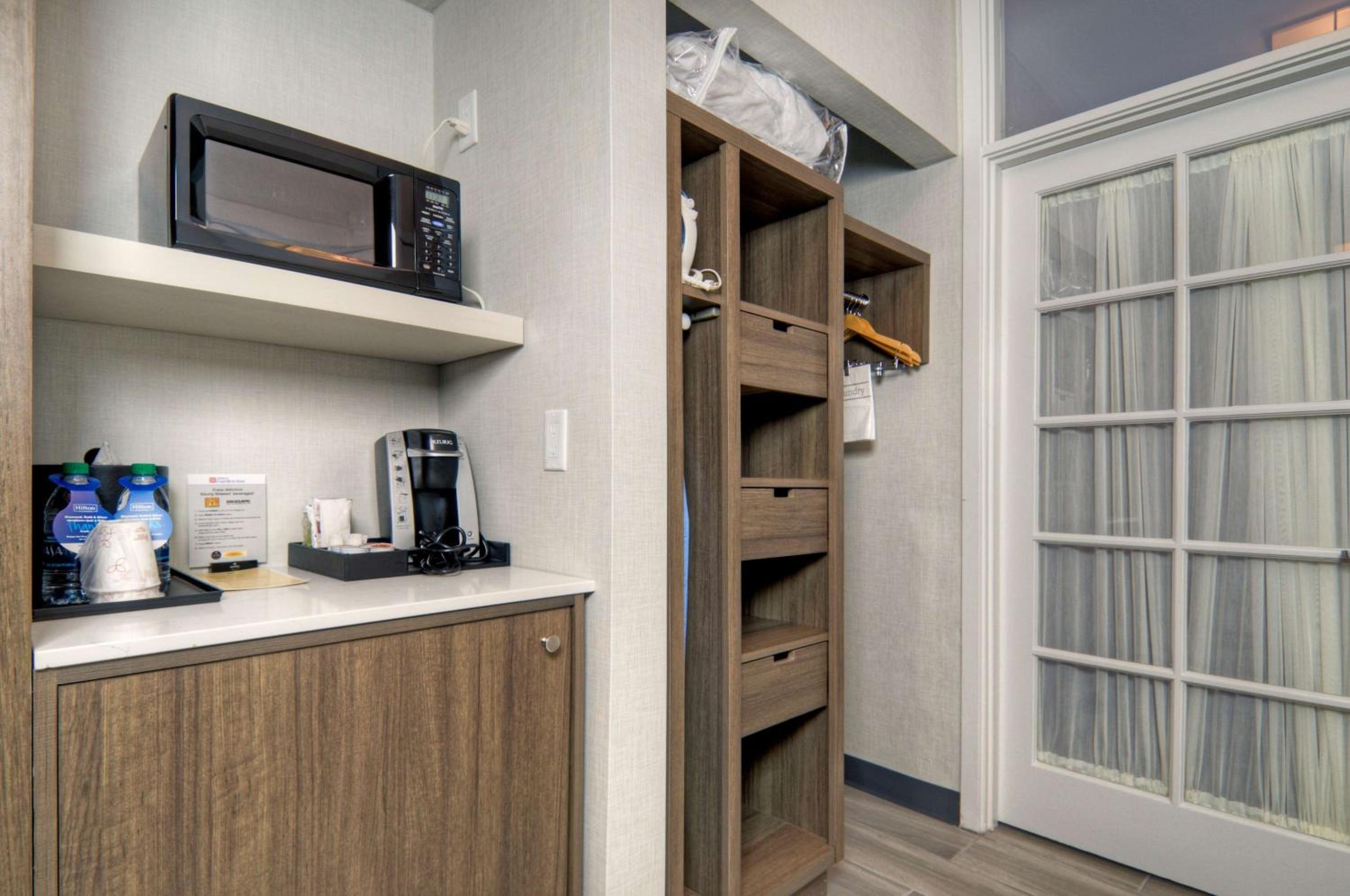 One-Bedroom King Suite - Photo 2