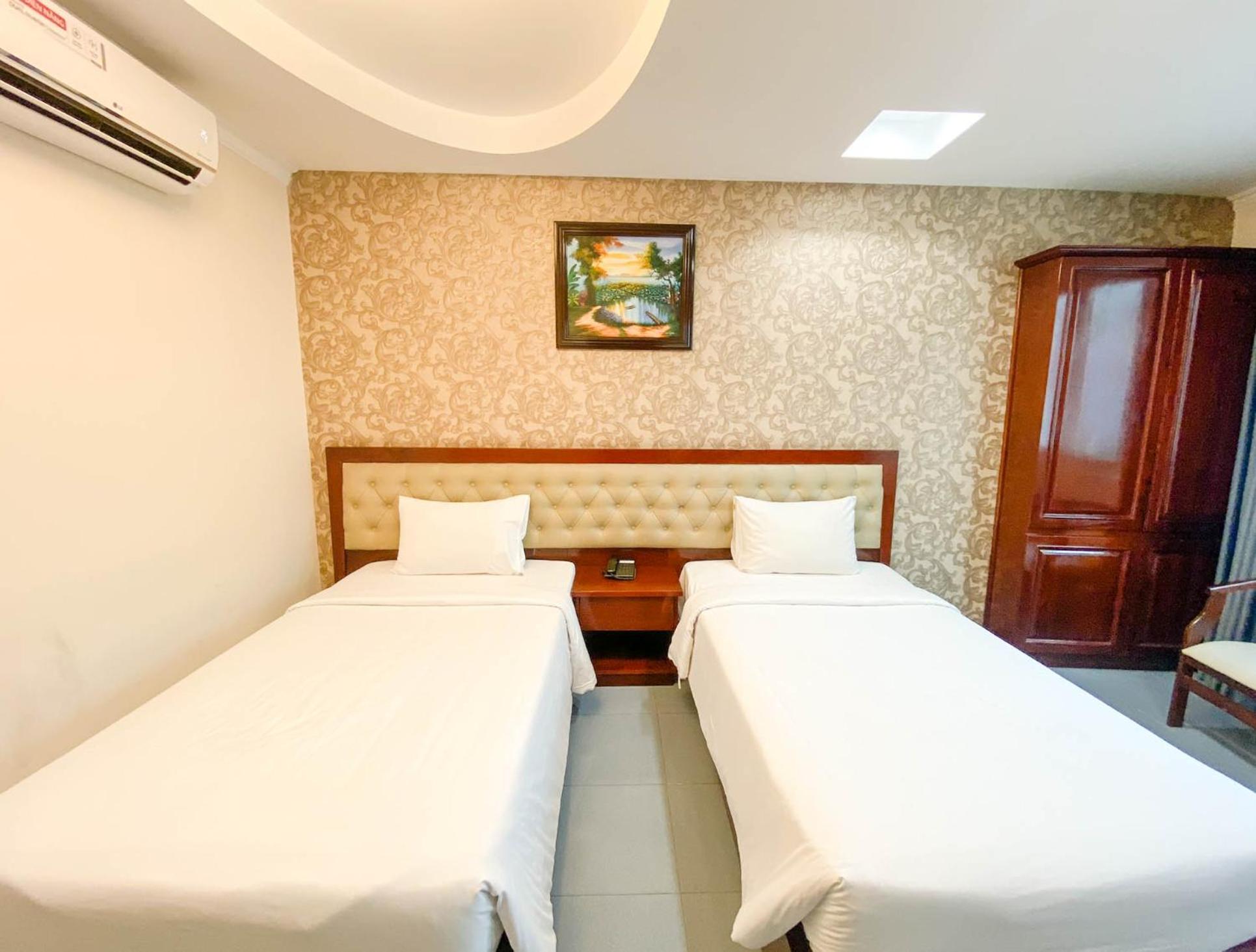 Deluxe Twin Room photo 2