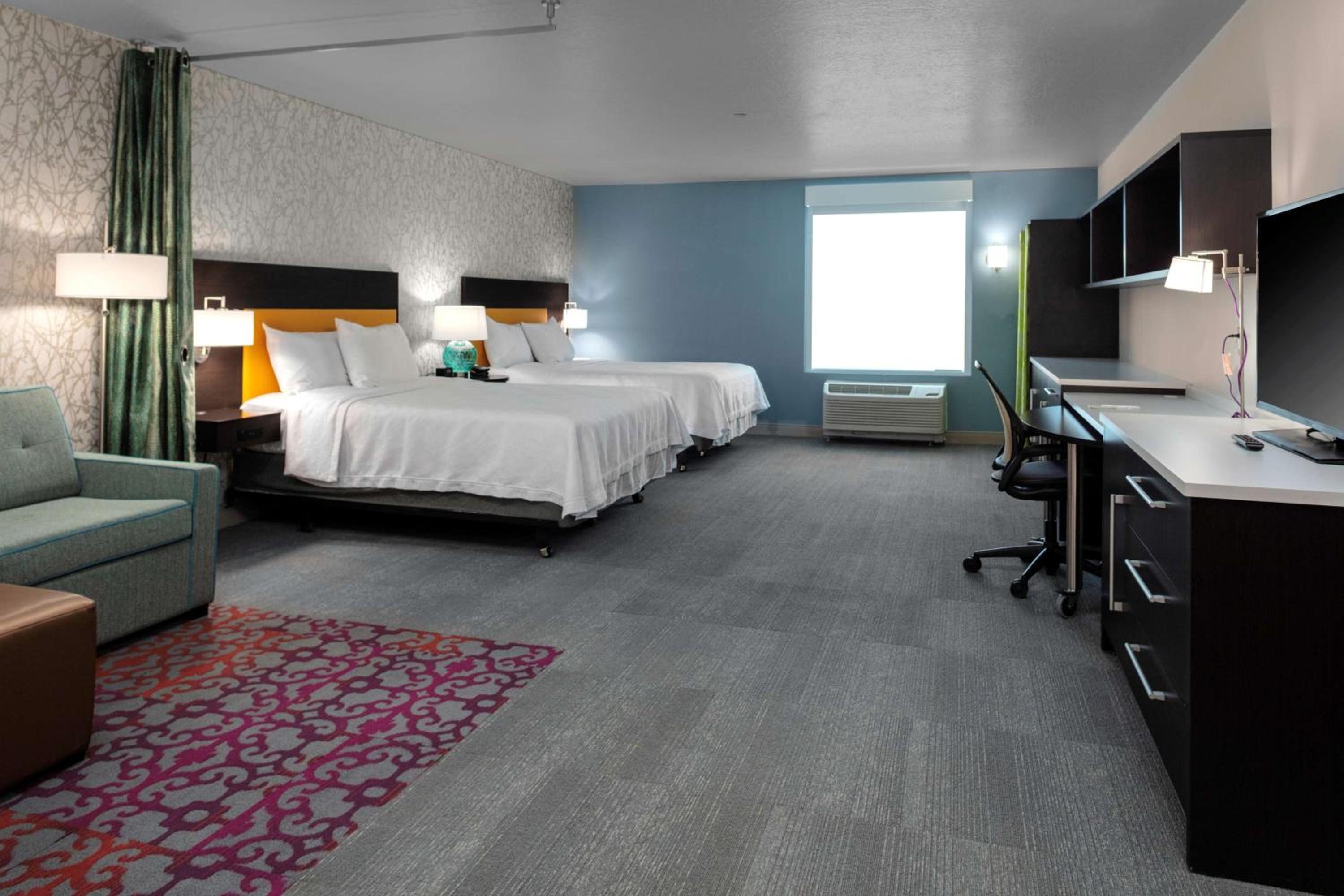 Queen Studio with Two Queen Beds - Mobility and Hearing Access/Non-Smoking - Photo 1