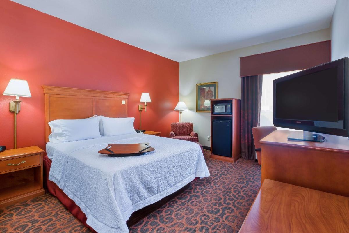 Deluxe King Room photo 1