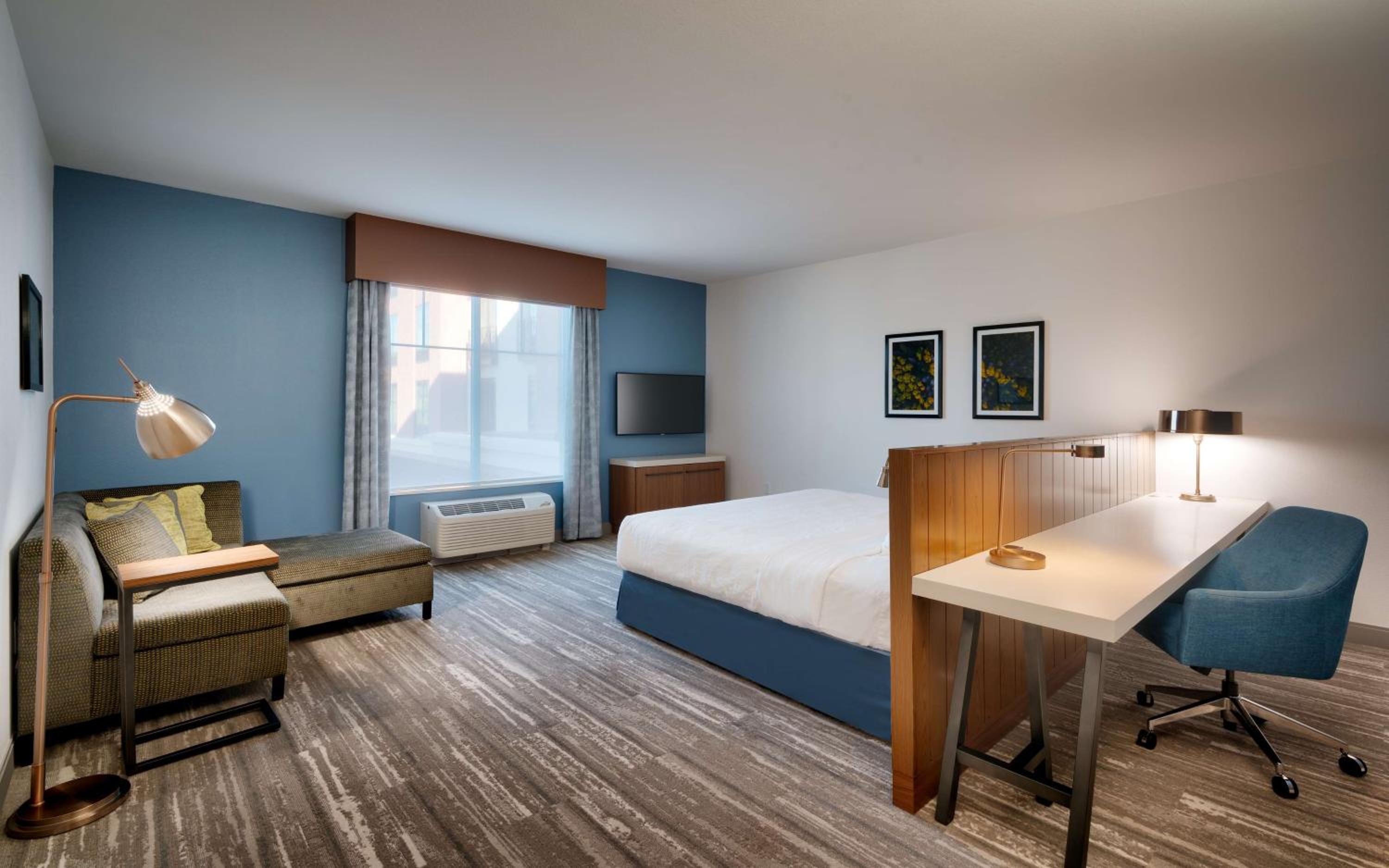 King Room - Hearing Access - Photo 3