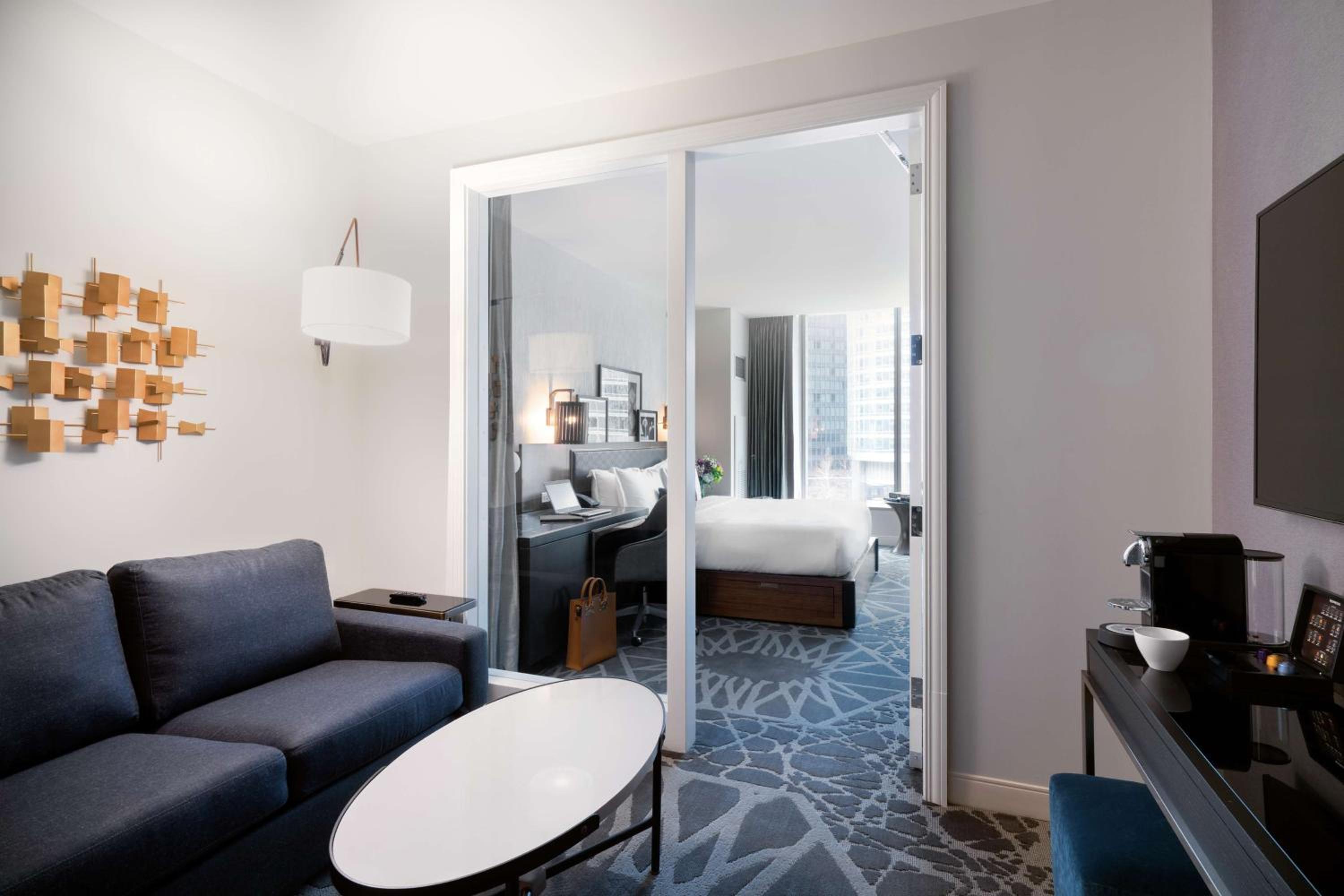 Vista King Suite