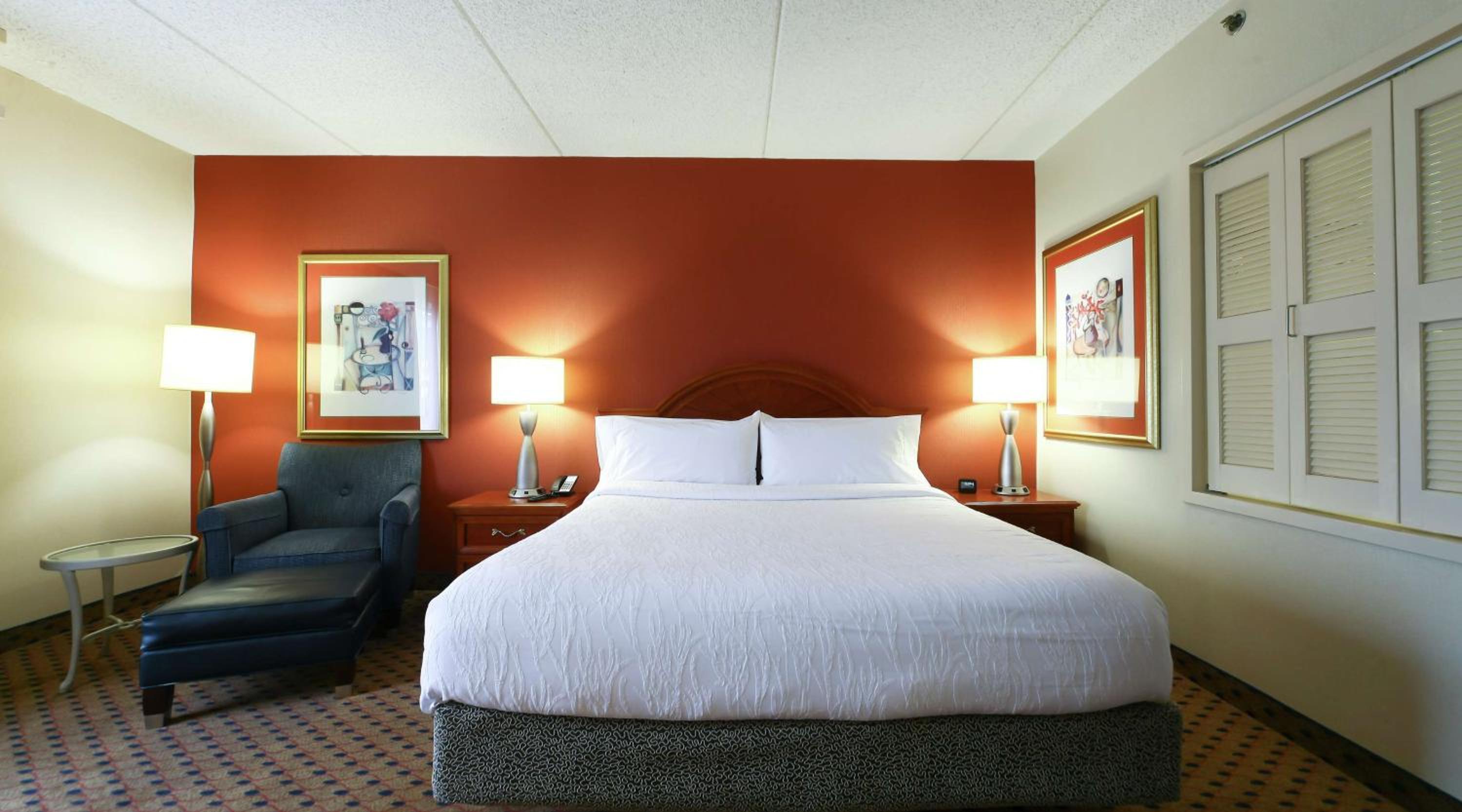 King Room with Spa Bath - Photo 2