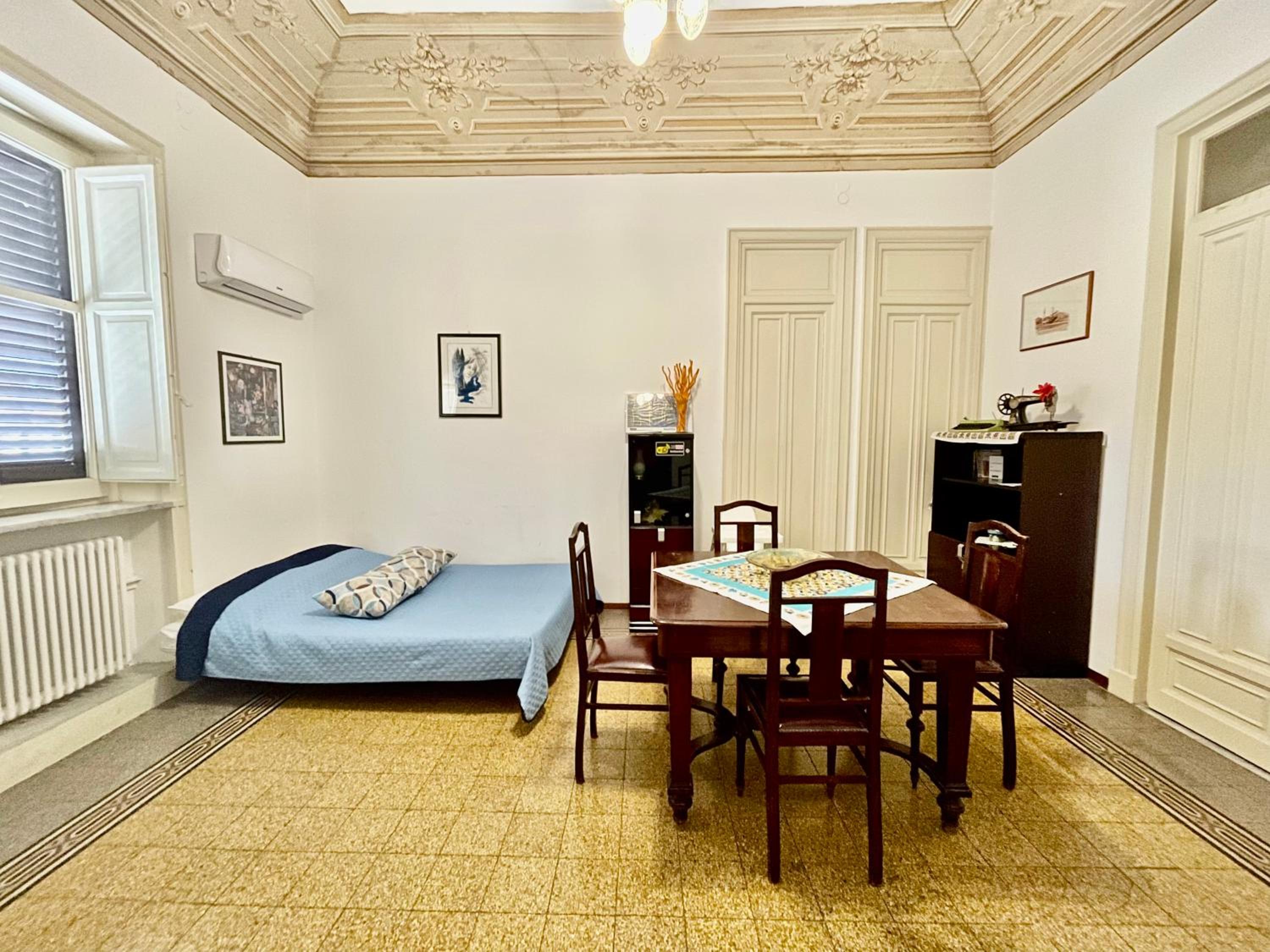 Suite with City View - Photo 17