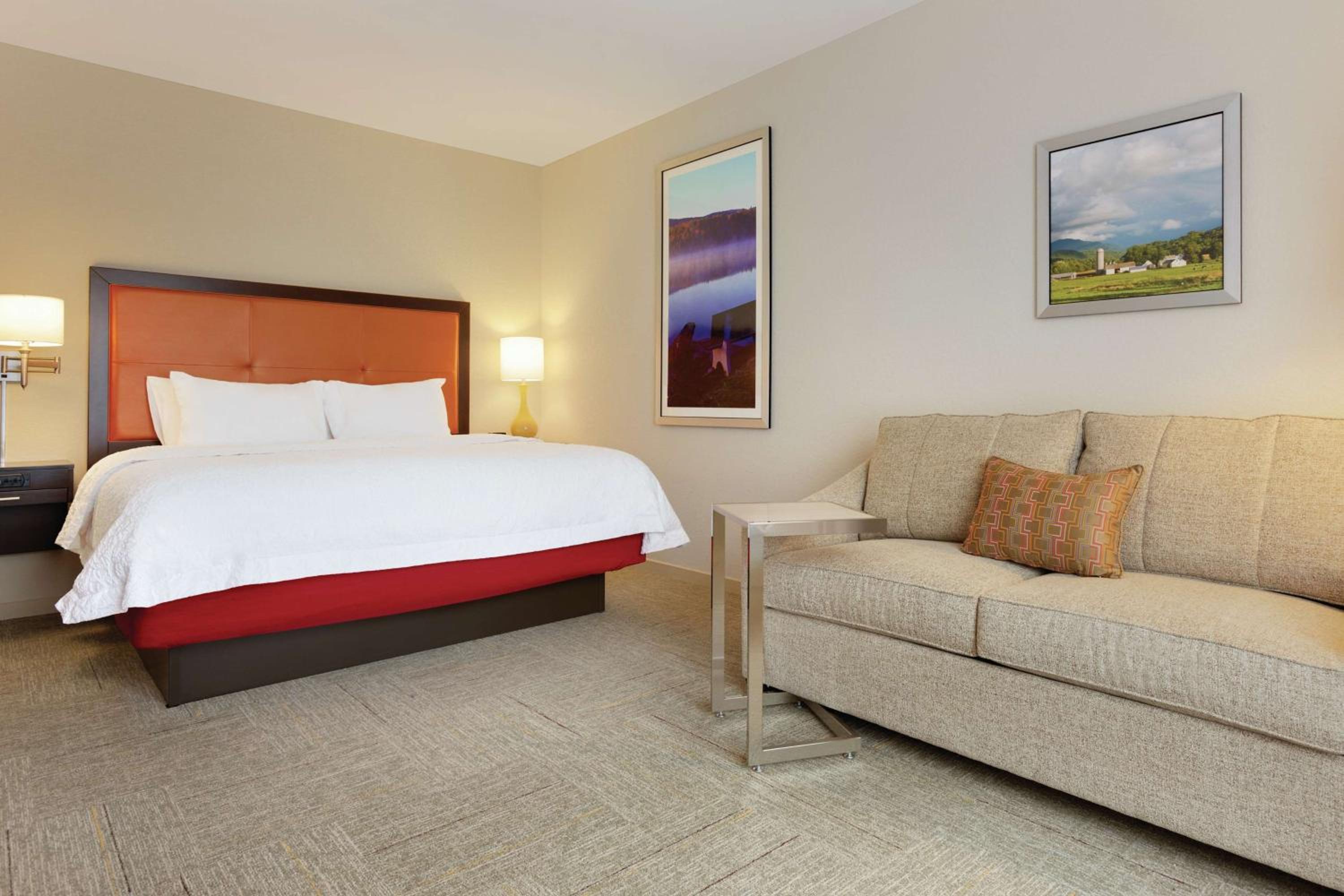King Room with Sofa Bed - Non-Smoking