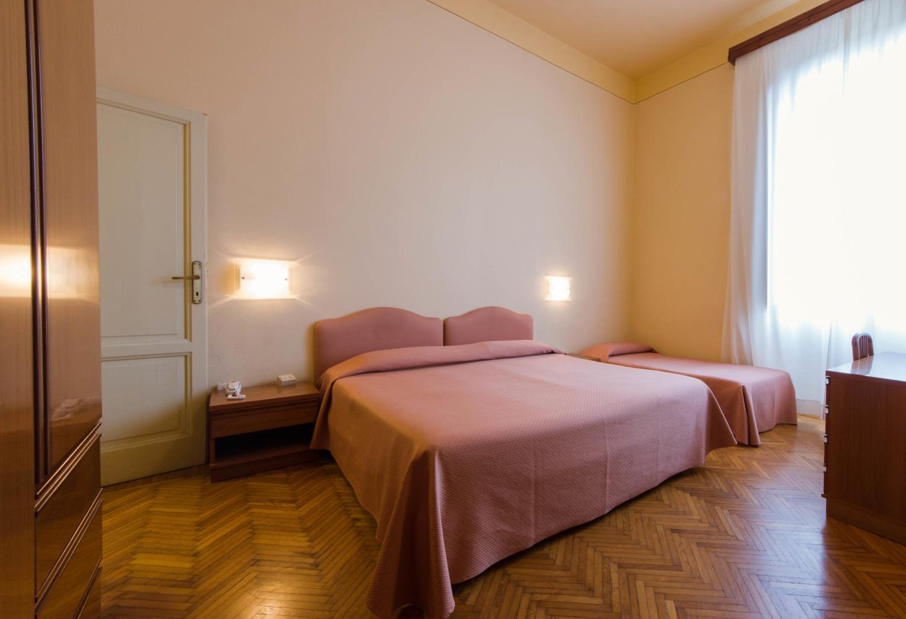 Triple Room photo 3