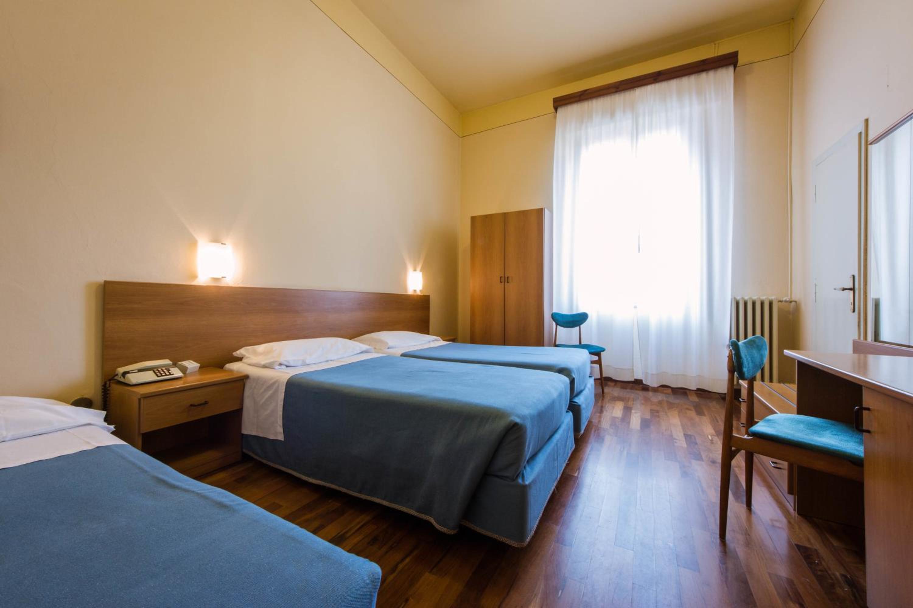 Triple Room photo 2