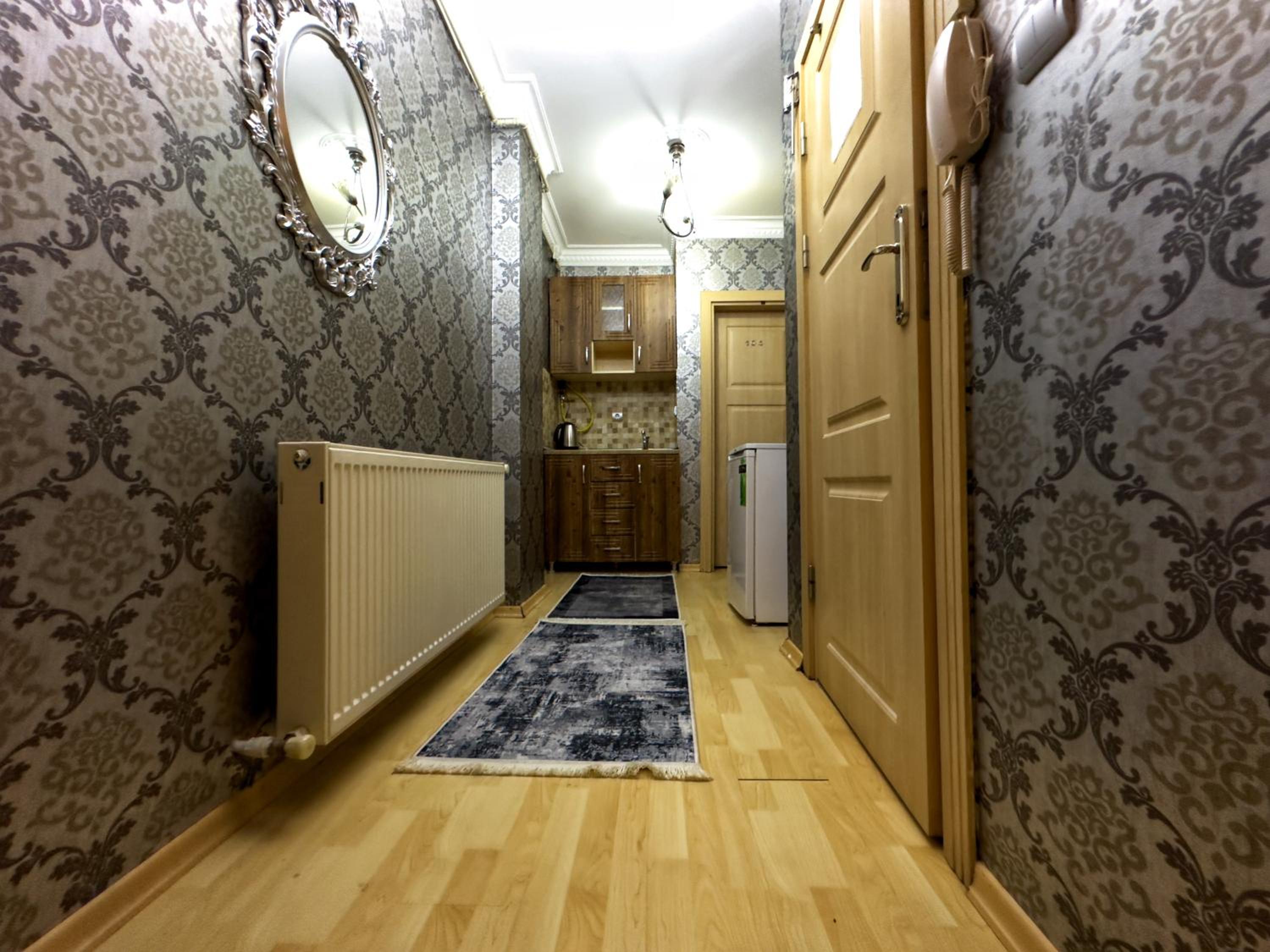 Family Room photo 2