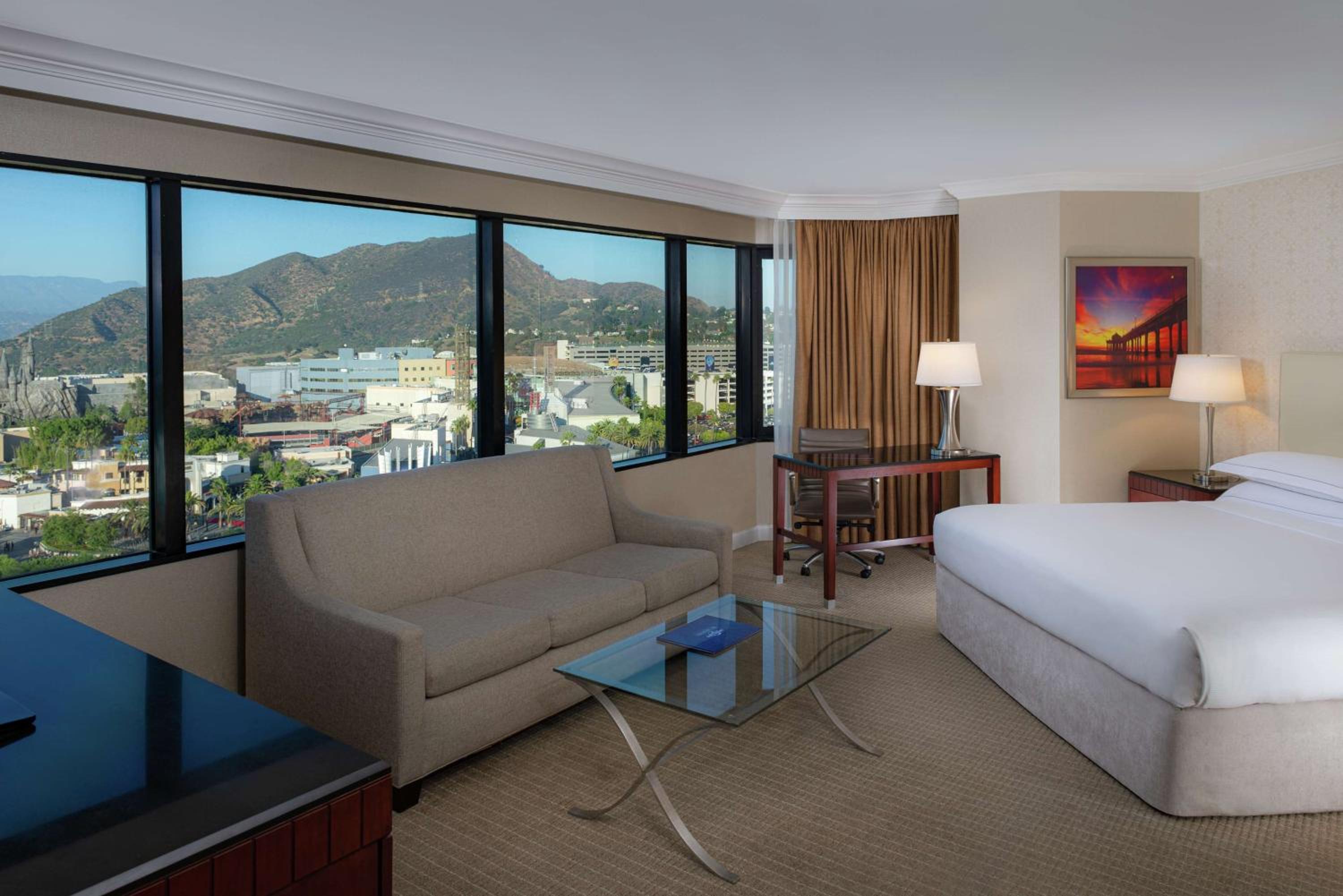 Executive King Room with Sofa Bed
