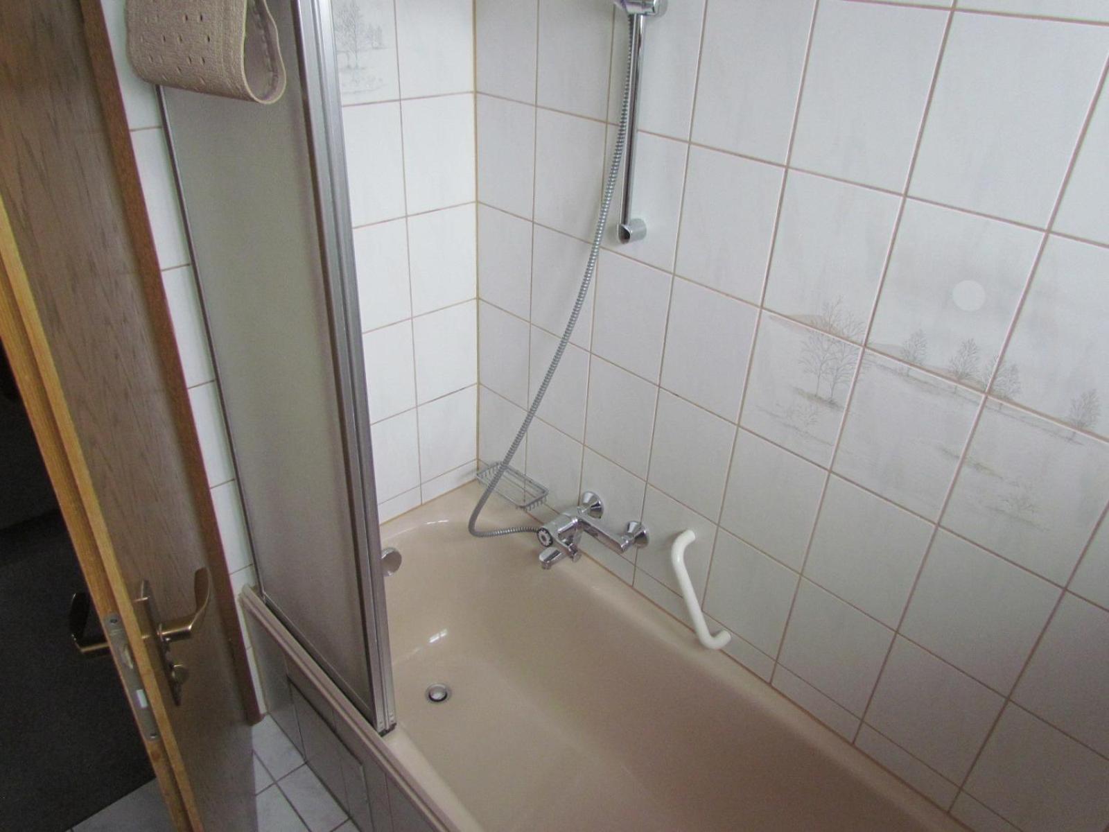 Double Room with Balcony - Photo 8