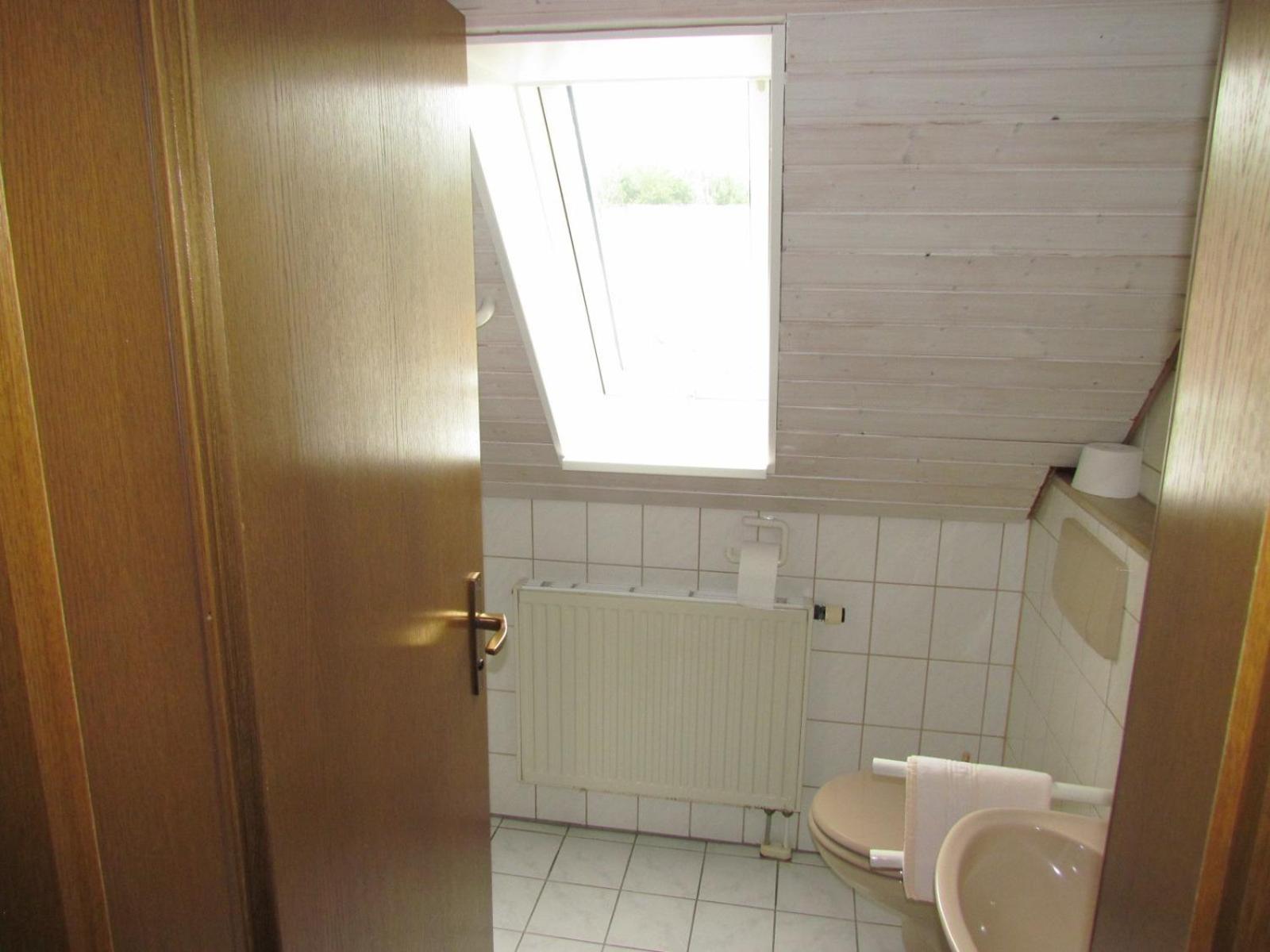 Double Room with Balcony - Photo 2