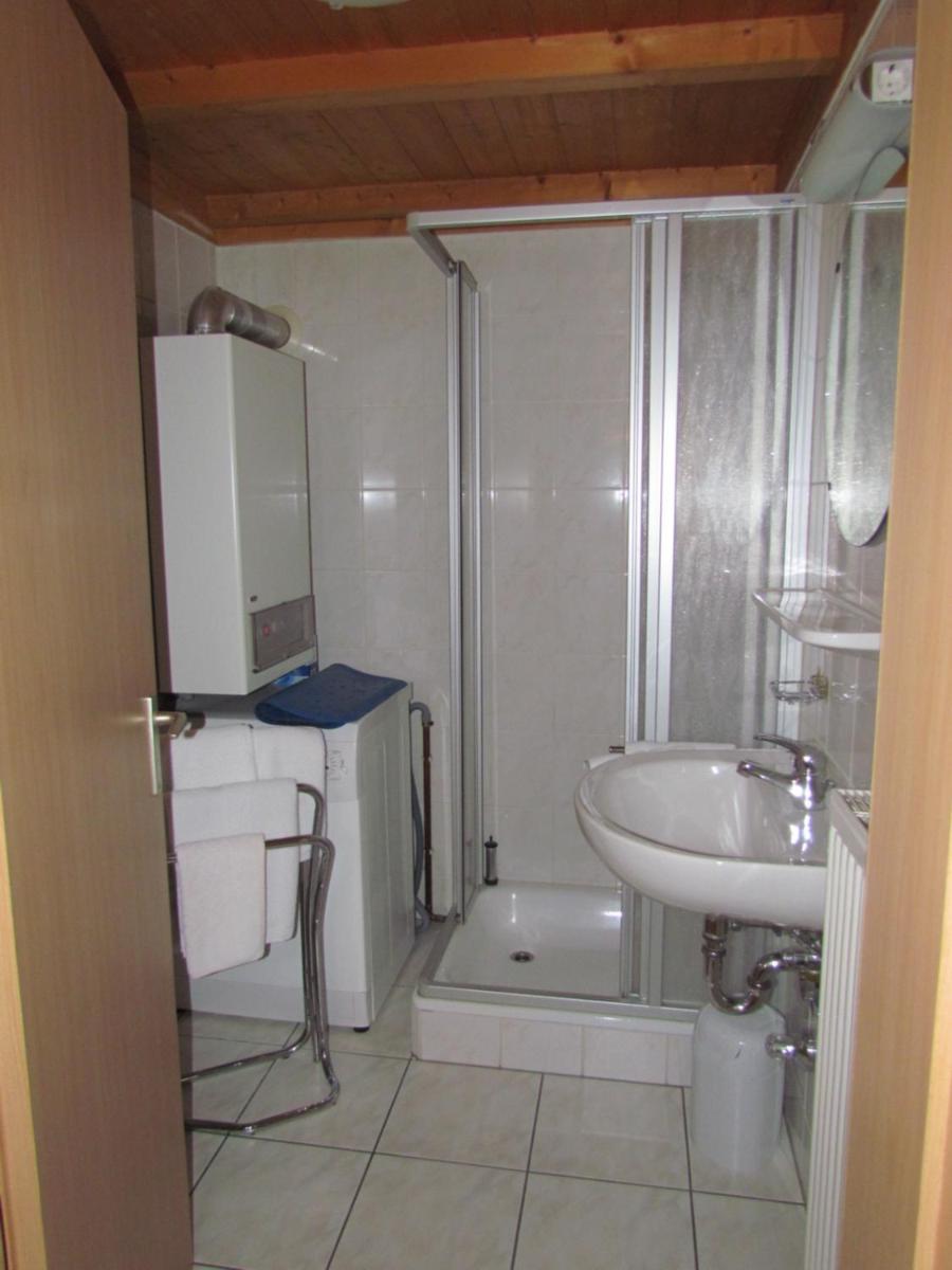 Double Room with Balcony - Photo 9