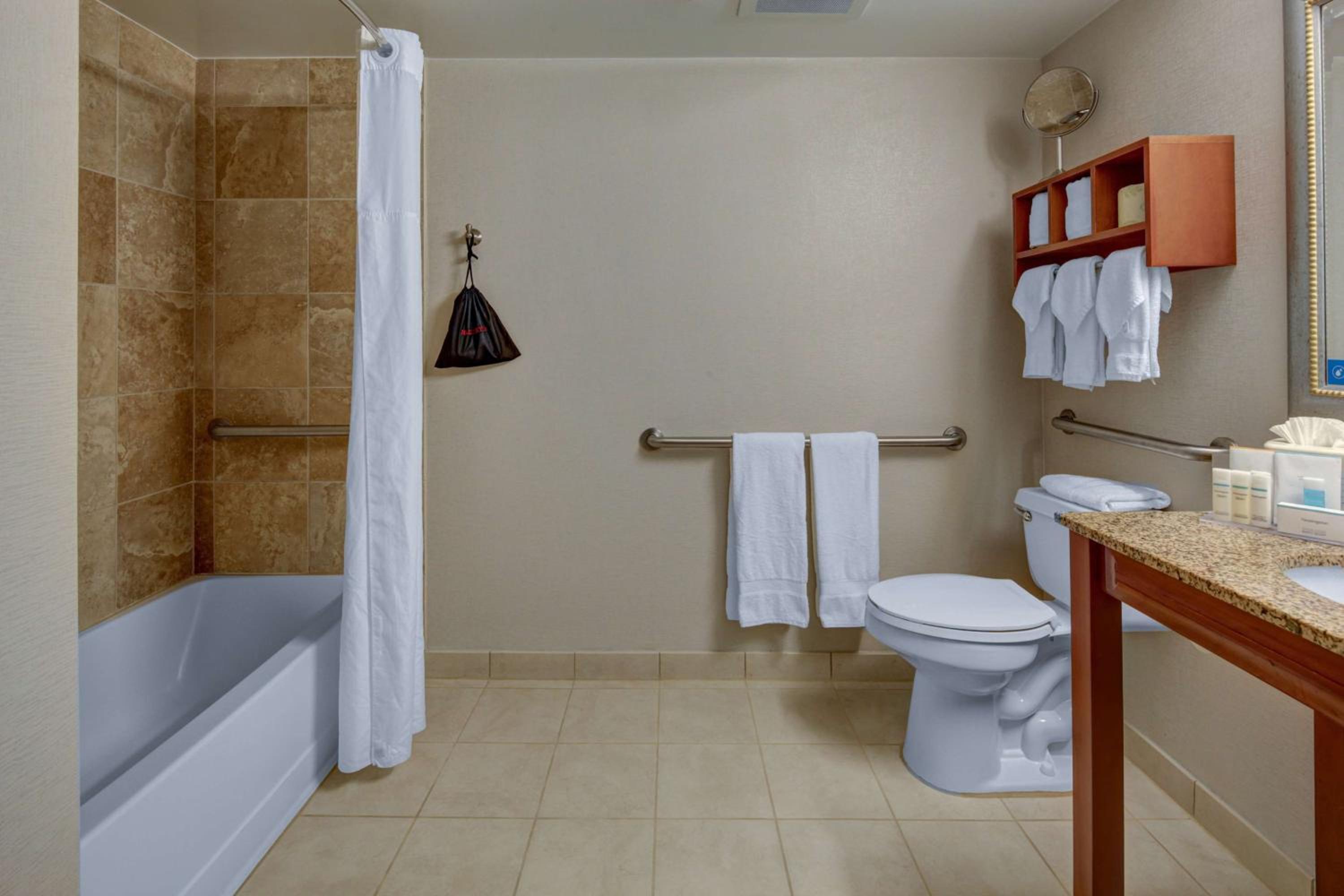 Double Room - Non-Smoking  photo 2