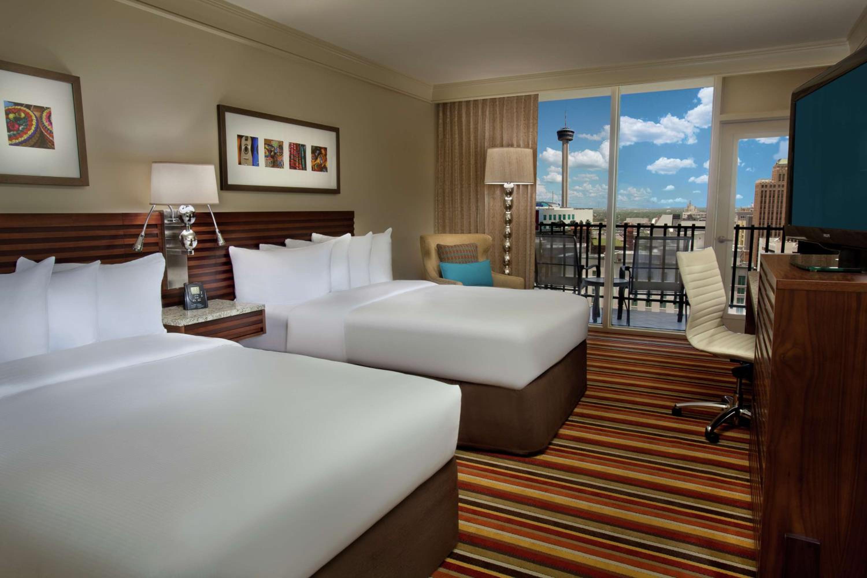 Double Room with Two Double Beds - Photo 3