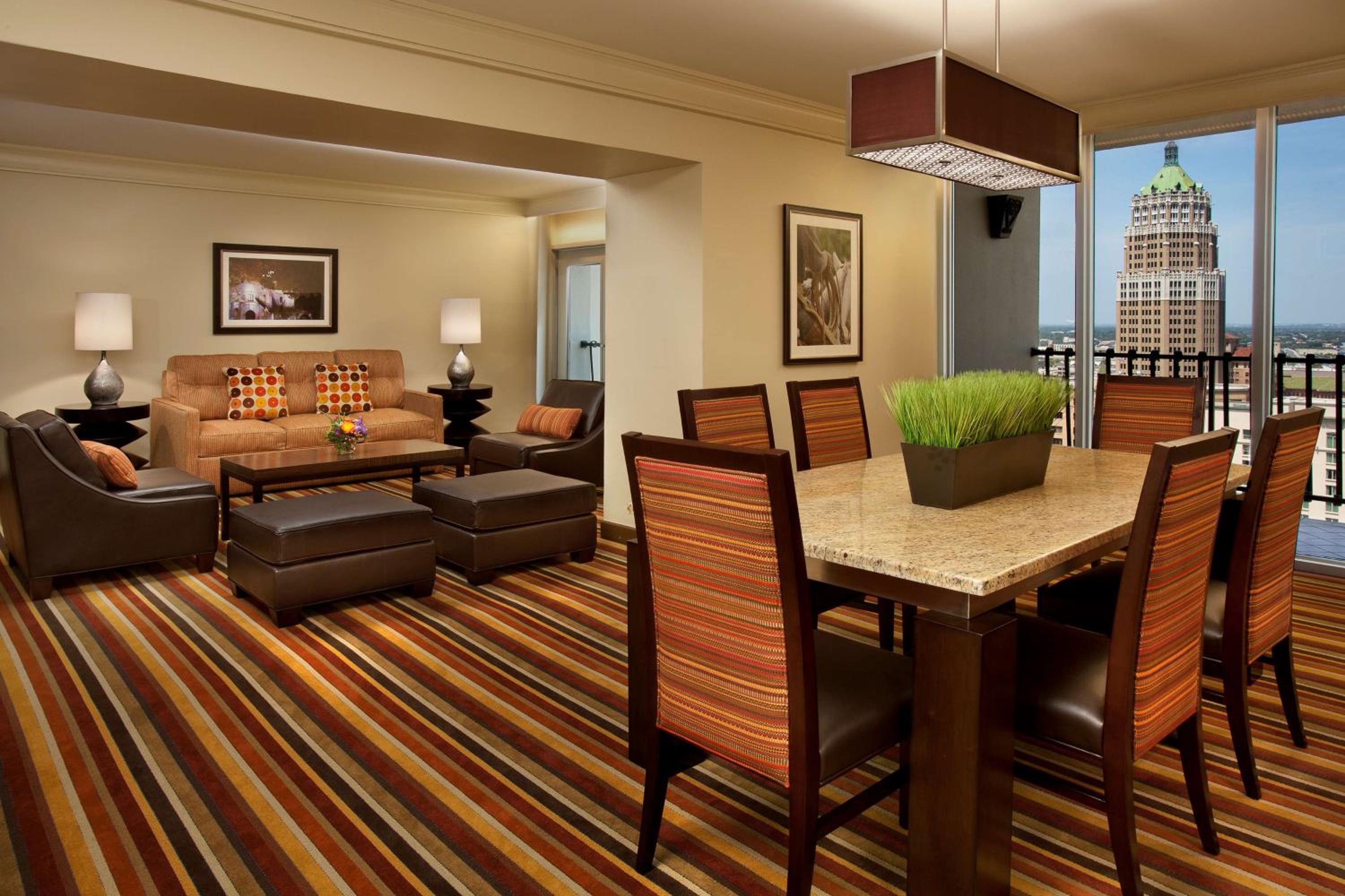 Parlor With Sofa Bed