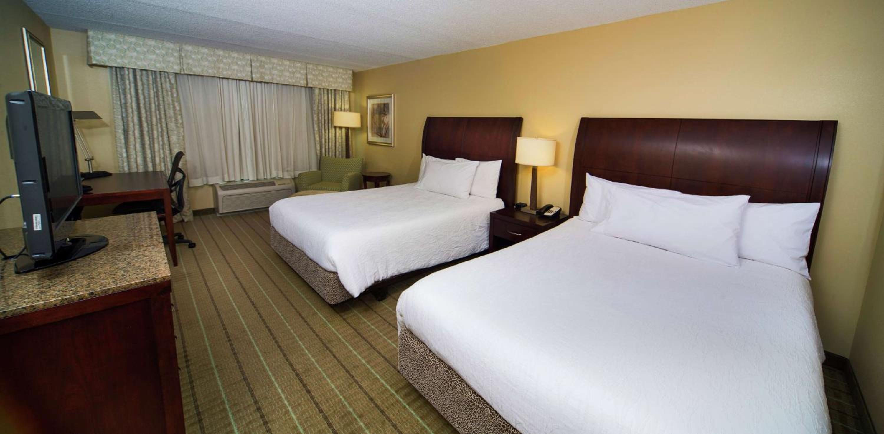 Queen Room with Two Queen Beds - Photo 1
