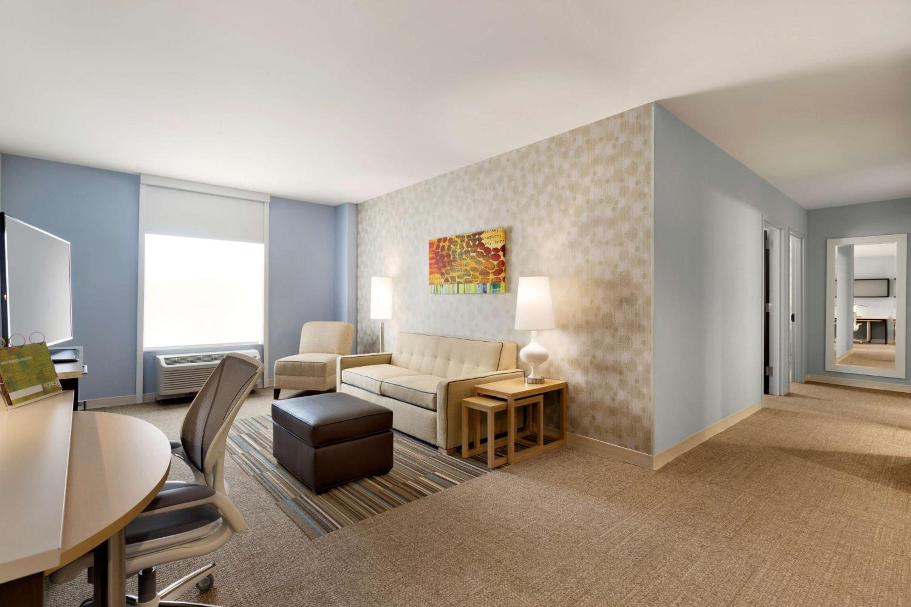 Two-Bedroom Suite with Separate Bathrooms - Non-Smoking photo 1