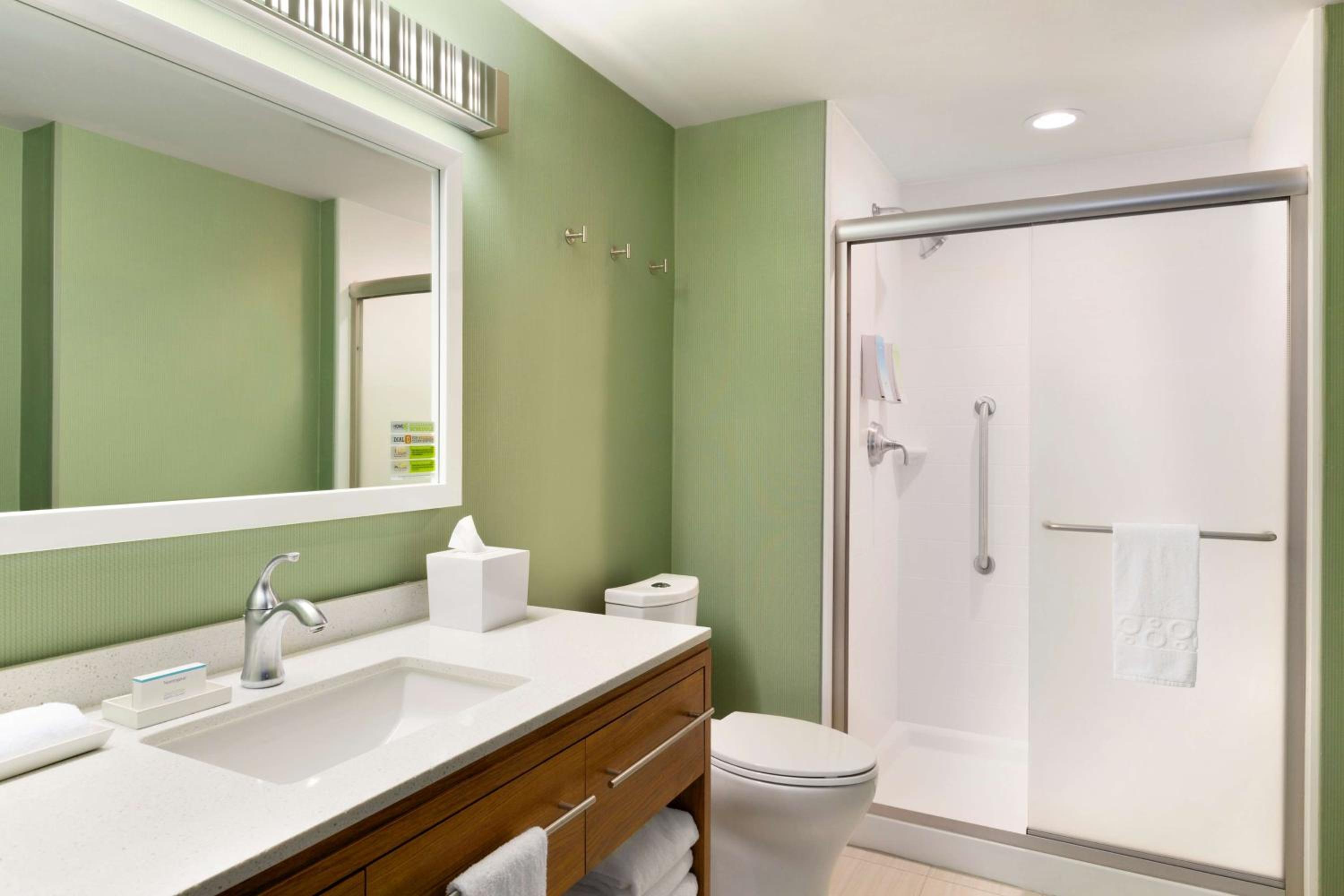 King Studio Suite - Hearing Access/Non-Smoking photo 3