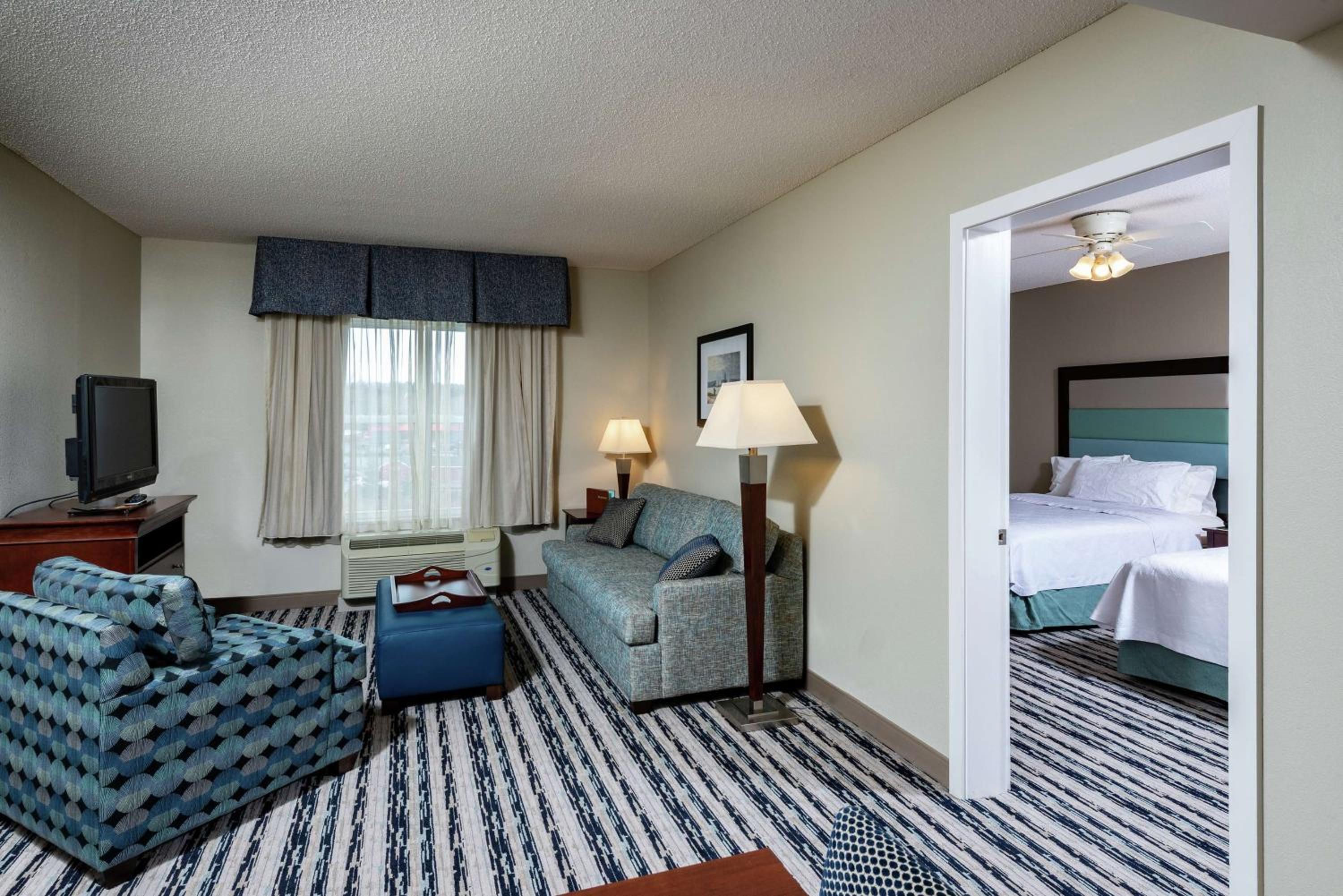 One-Bedroom King Suite - Non-Smoking - Photo 5
