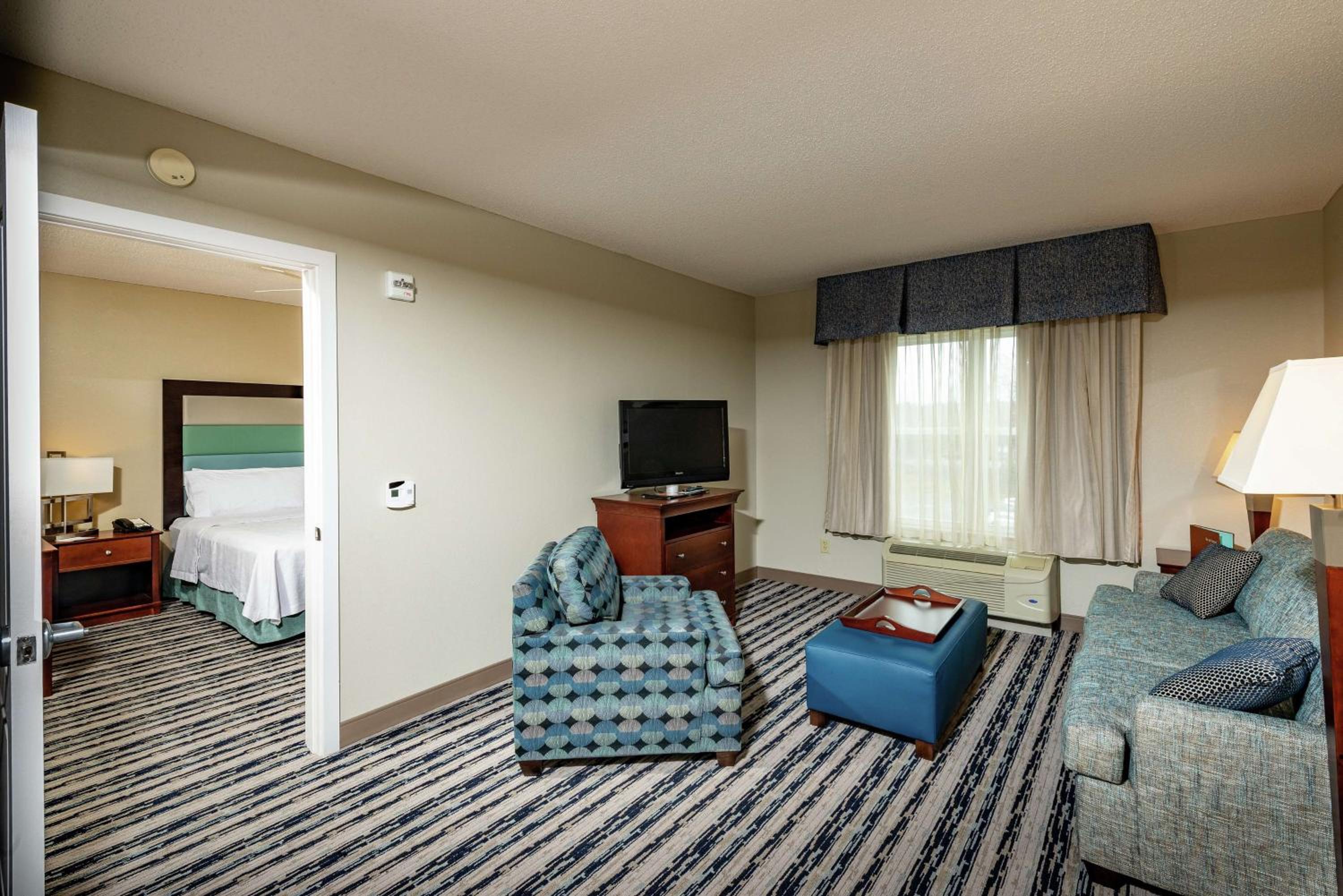 One-Bedroom King Suite - Non-Smoking - Photo 4