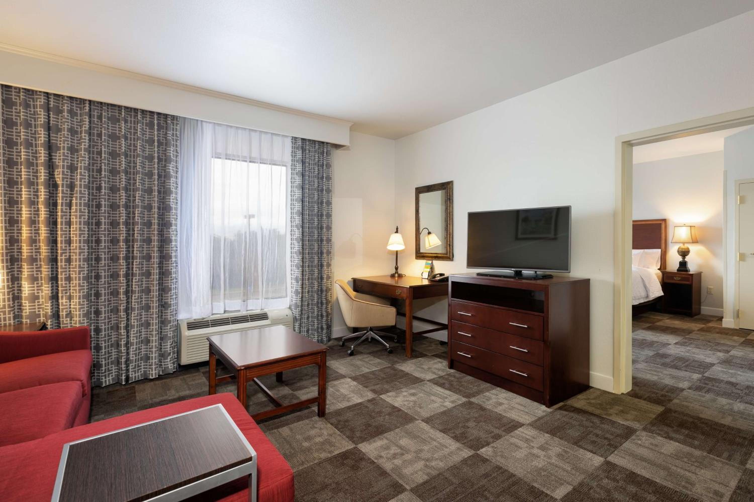 One-Bedroom King Suite with Sofa Bed - Non-Smoking - Photo 6