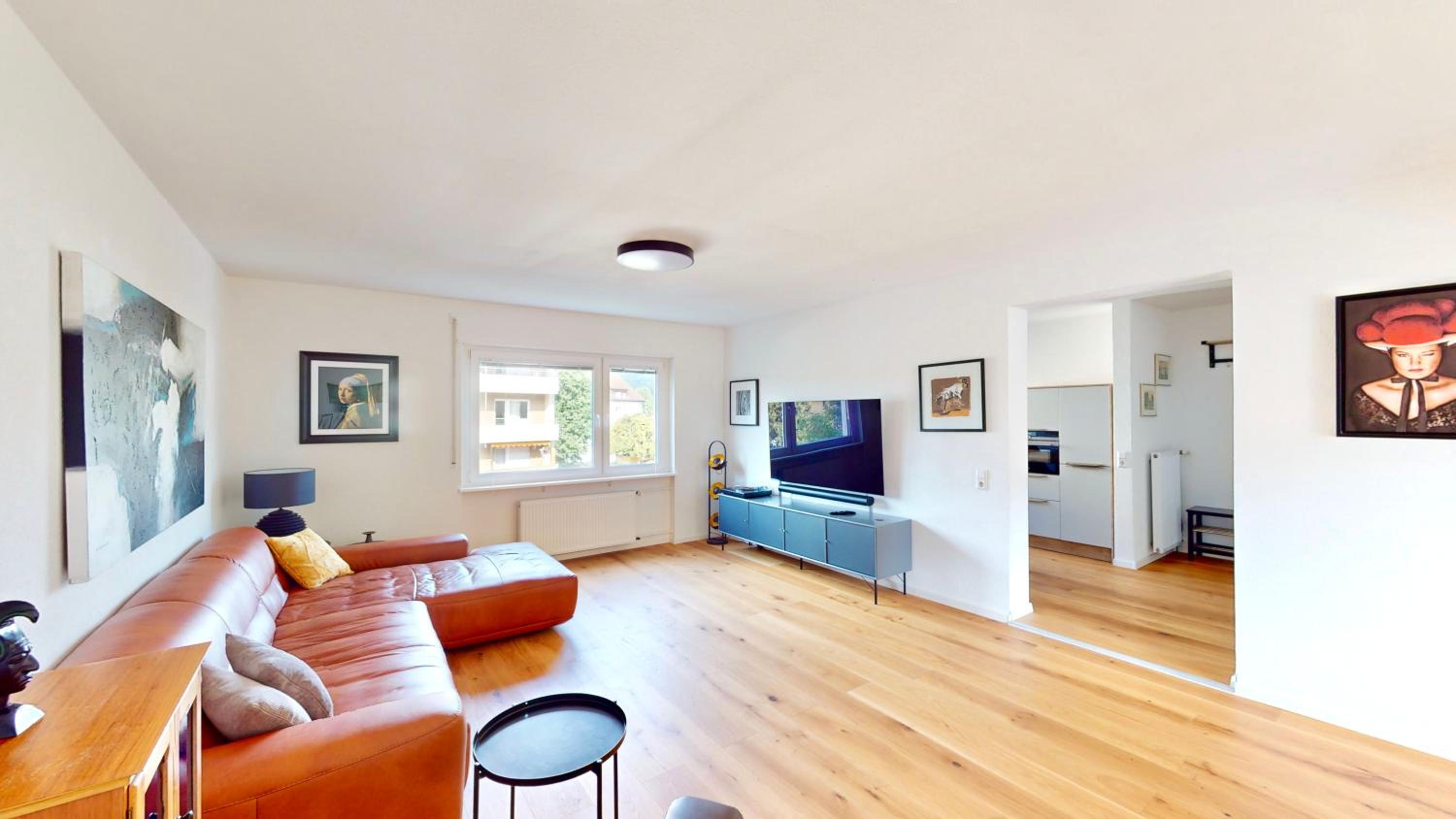 One-Bedroom Apartment photo 2