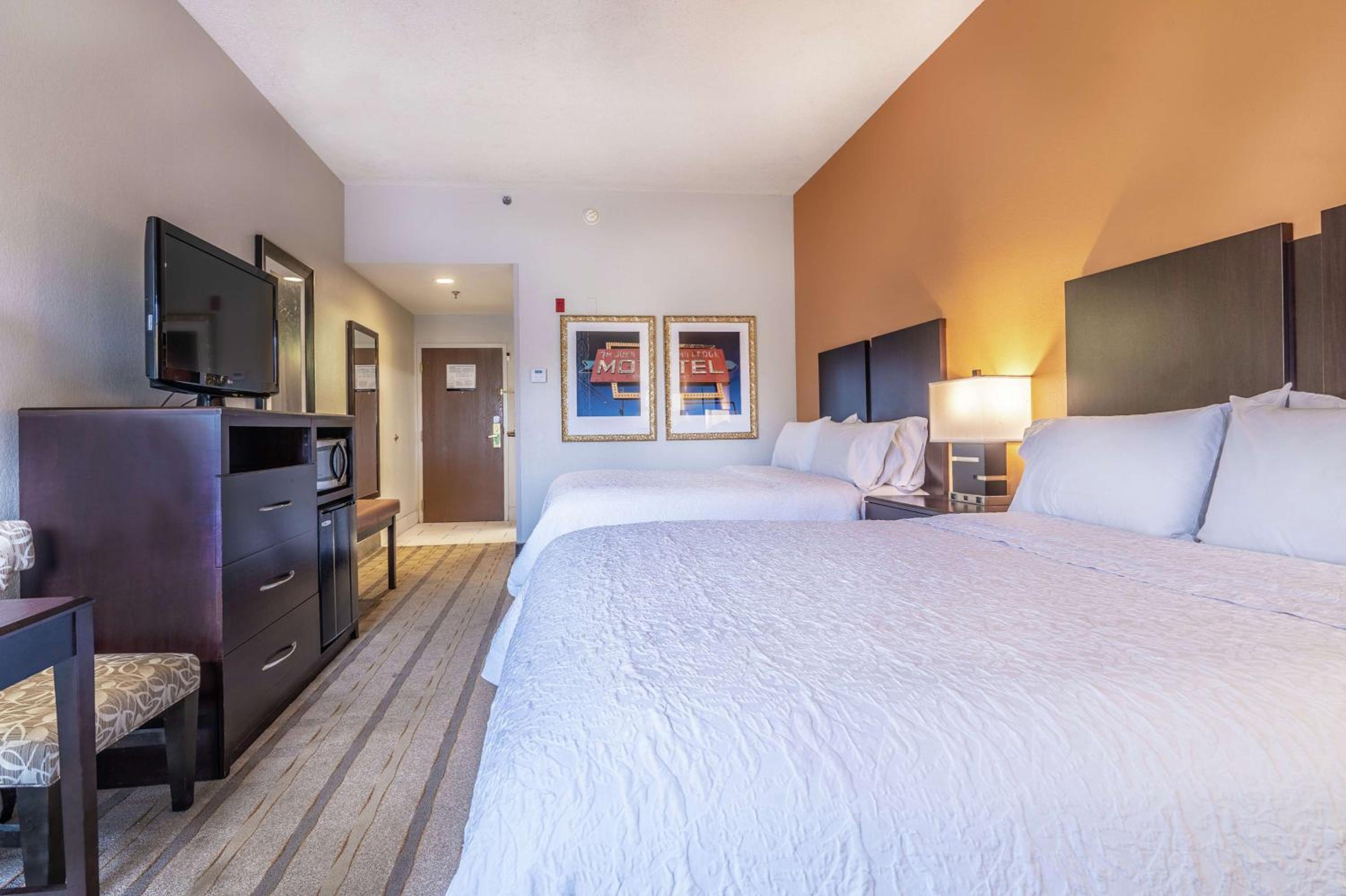 King Studio Suite with Sofa Bed - Non-Smoking