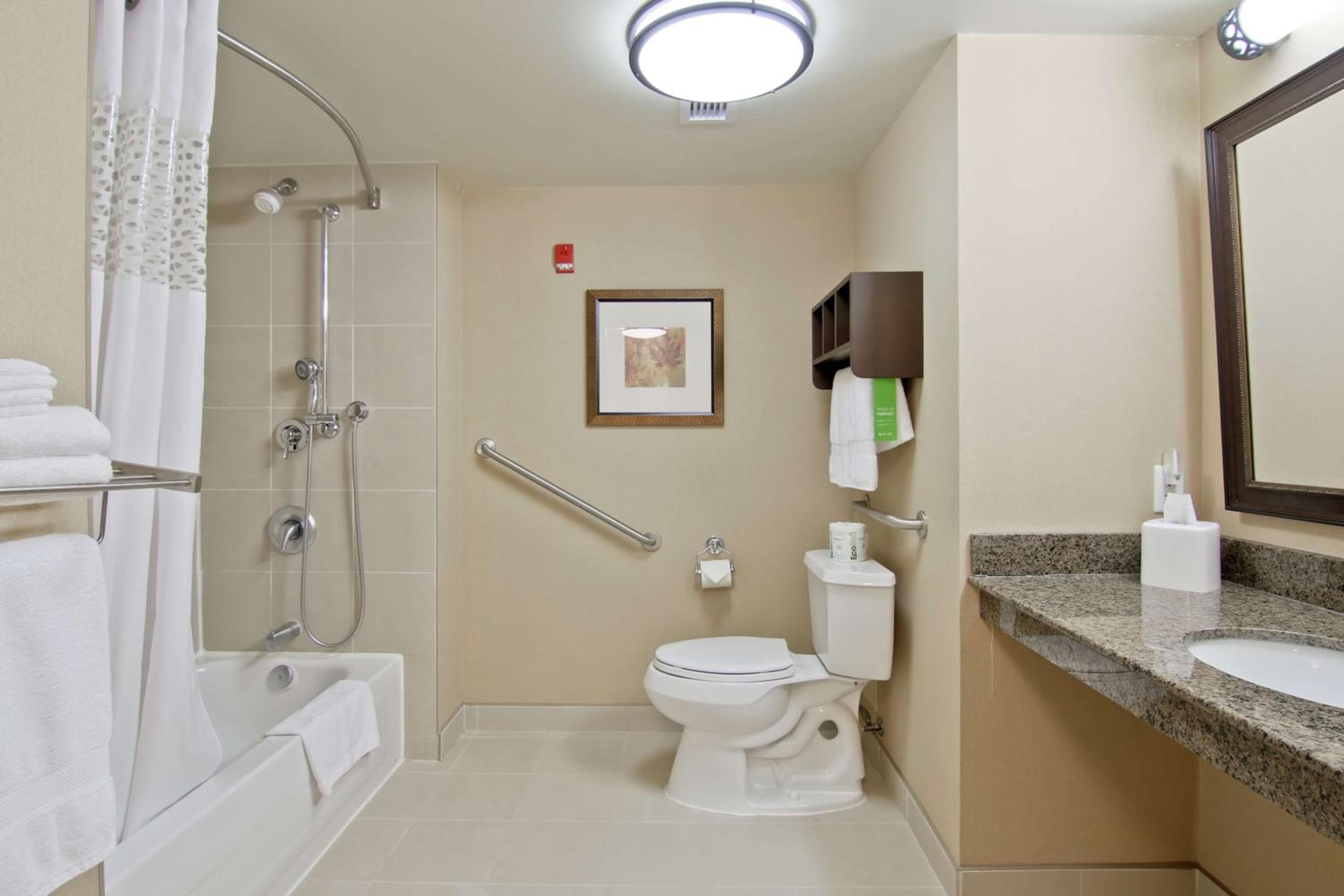 King Room - Disability Access/Non-Smoking - Photo 2